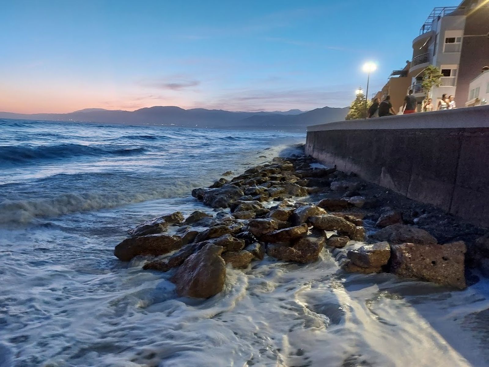 Playa de Balerma tras el temporal.