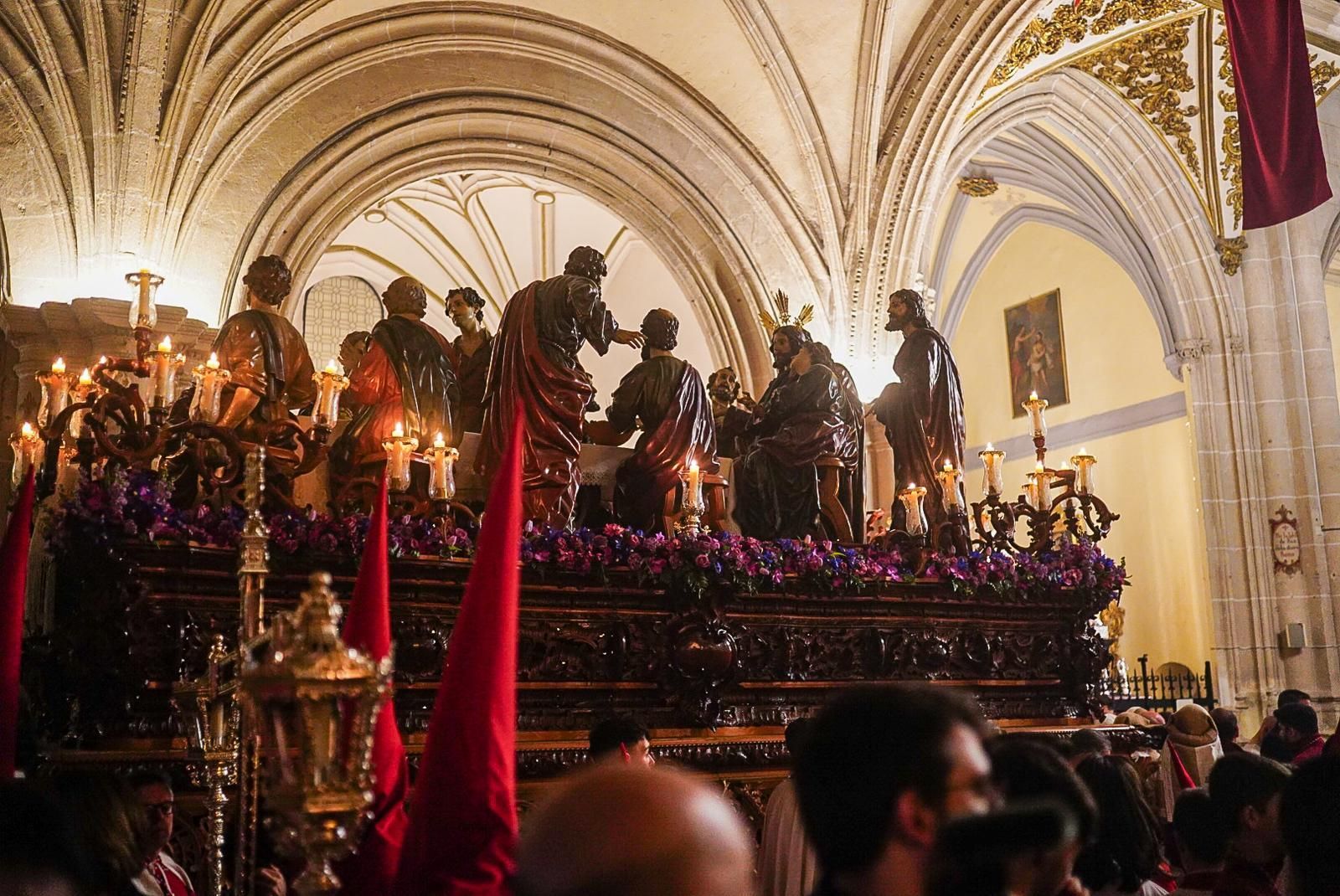 Fotos: el Domingo de Ramos de Granada se queda sin su Santa Cena