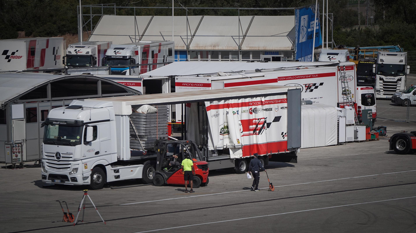 Imágenes de los preparativos para el Mundial Moto GP 2024