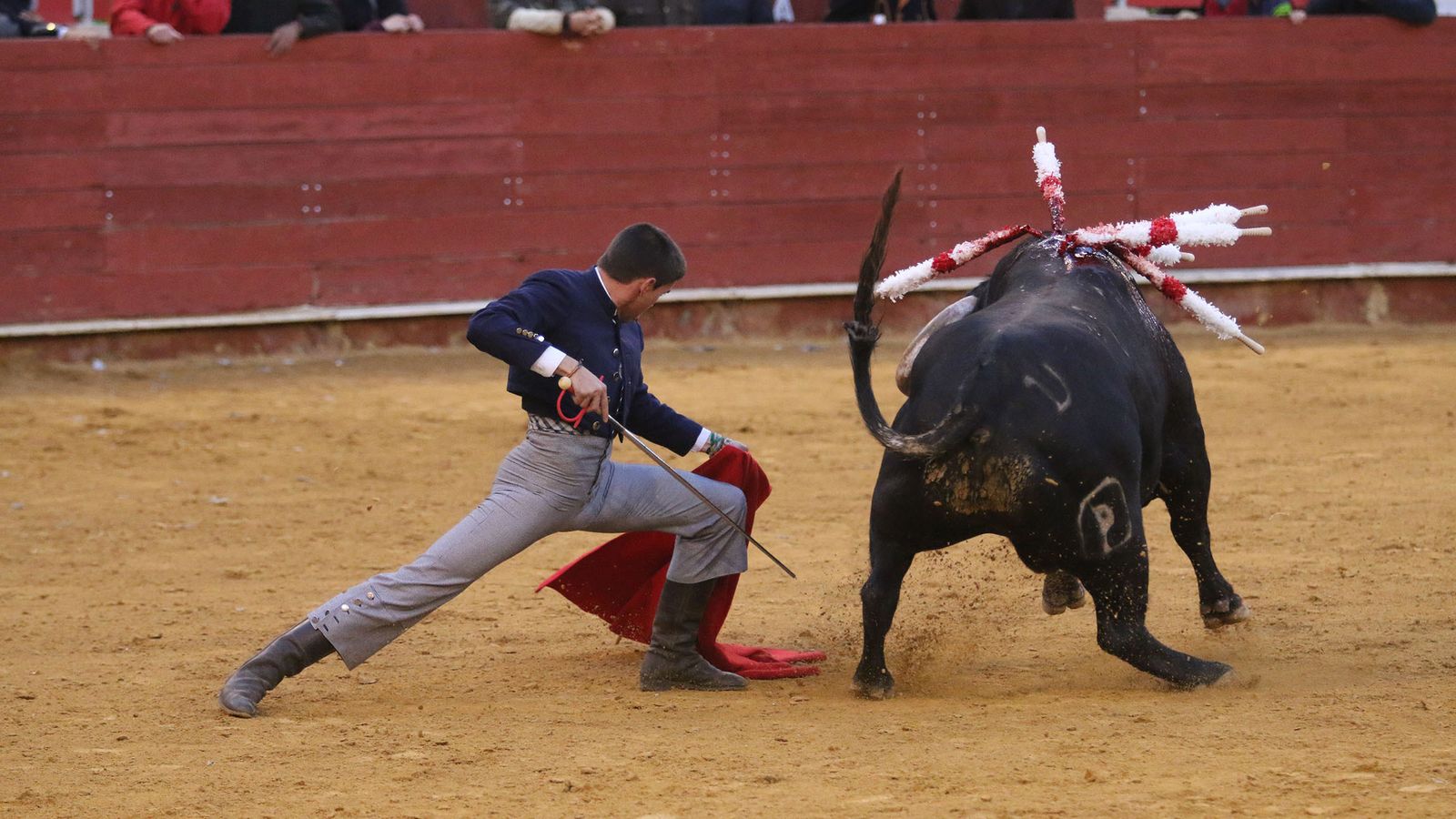 El almeriense José Cabrera con la muleta.