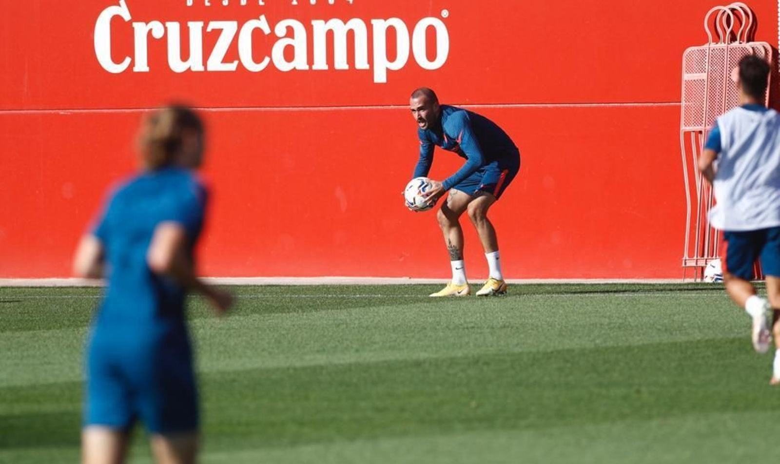 Aleix Vidal, durante el entrenamiento de este jueves, último de la semana.