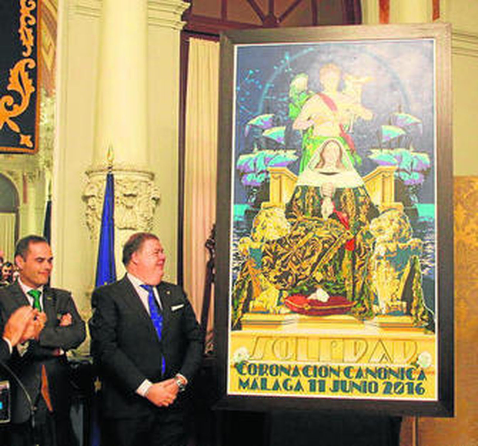 Momento en el que se descubre el cartel de coronación canónica.