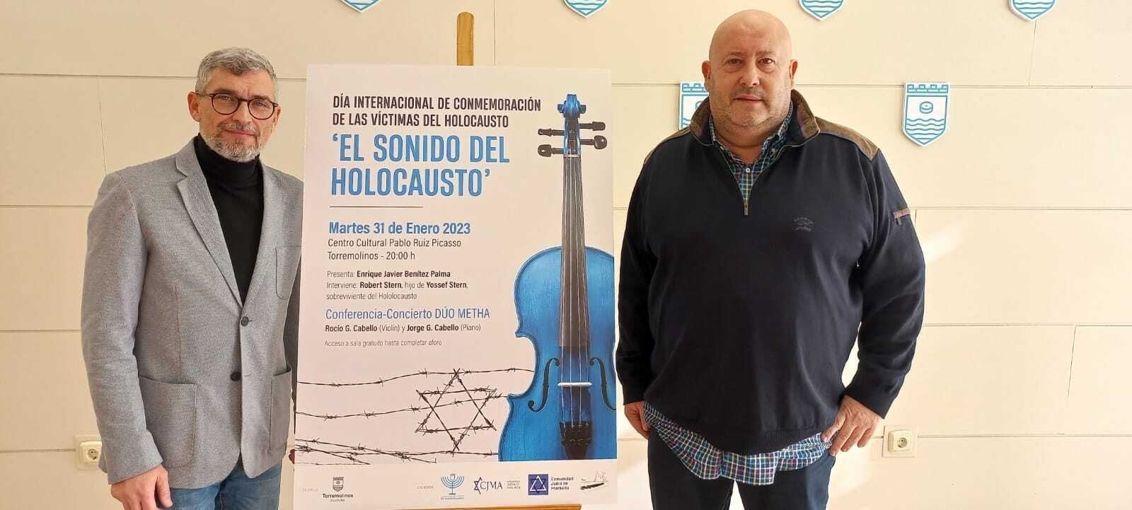 El concejal de Cultura, Francisco García Macías (I.), y el presidente de las Comunidades judías en Andalucía, David Obadía.