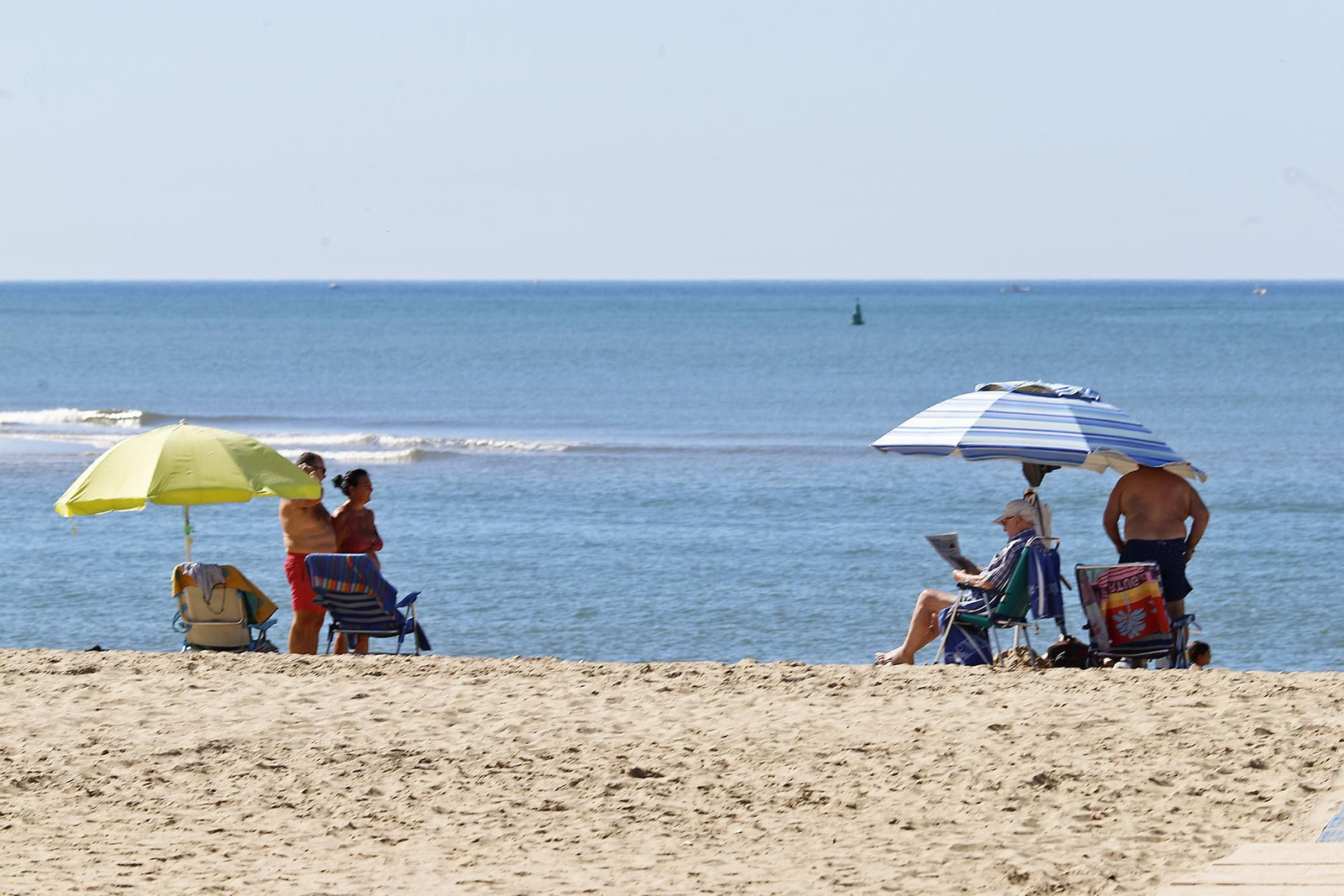 Las playas de Huelva se llenan a finales de septiembre por el buen tiempo