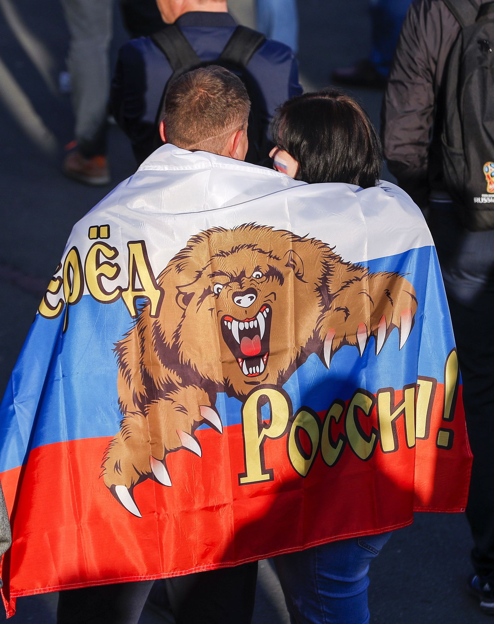 El oso ruso ruge con fuerza en casa