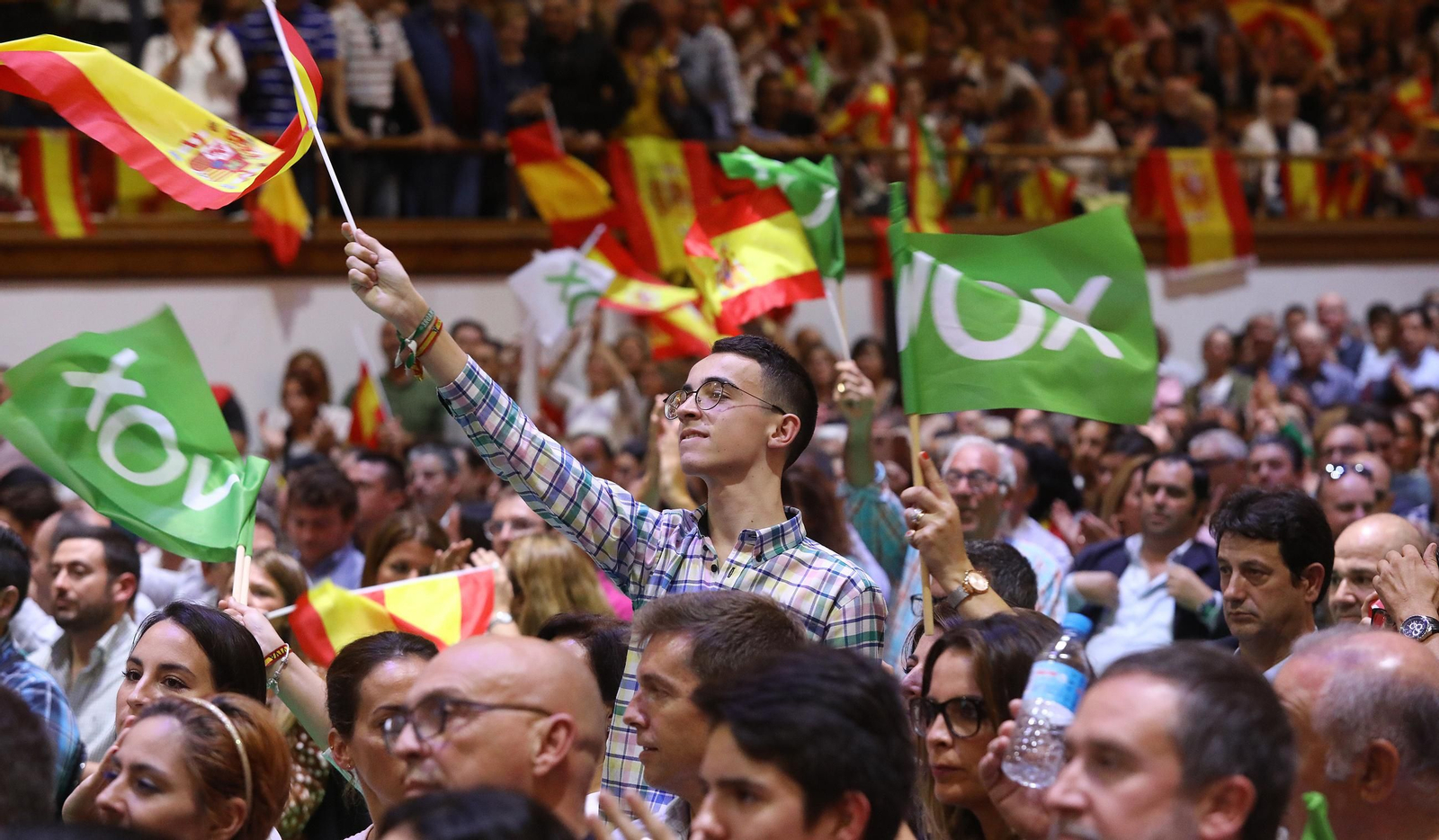 El mitín de Vox en la Real Escuela de Jerez, en imágenes El mitín de Vox en la Real Escuela de Jerez, en imágenes