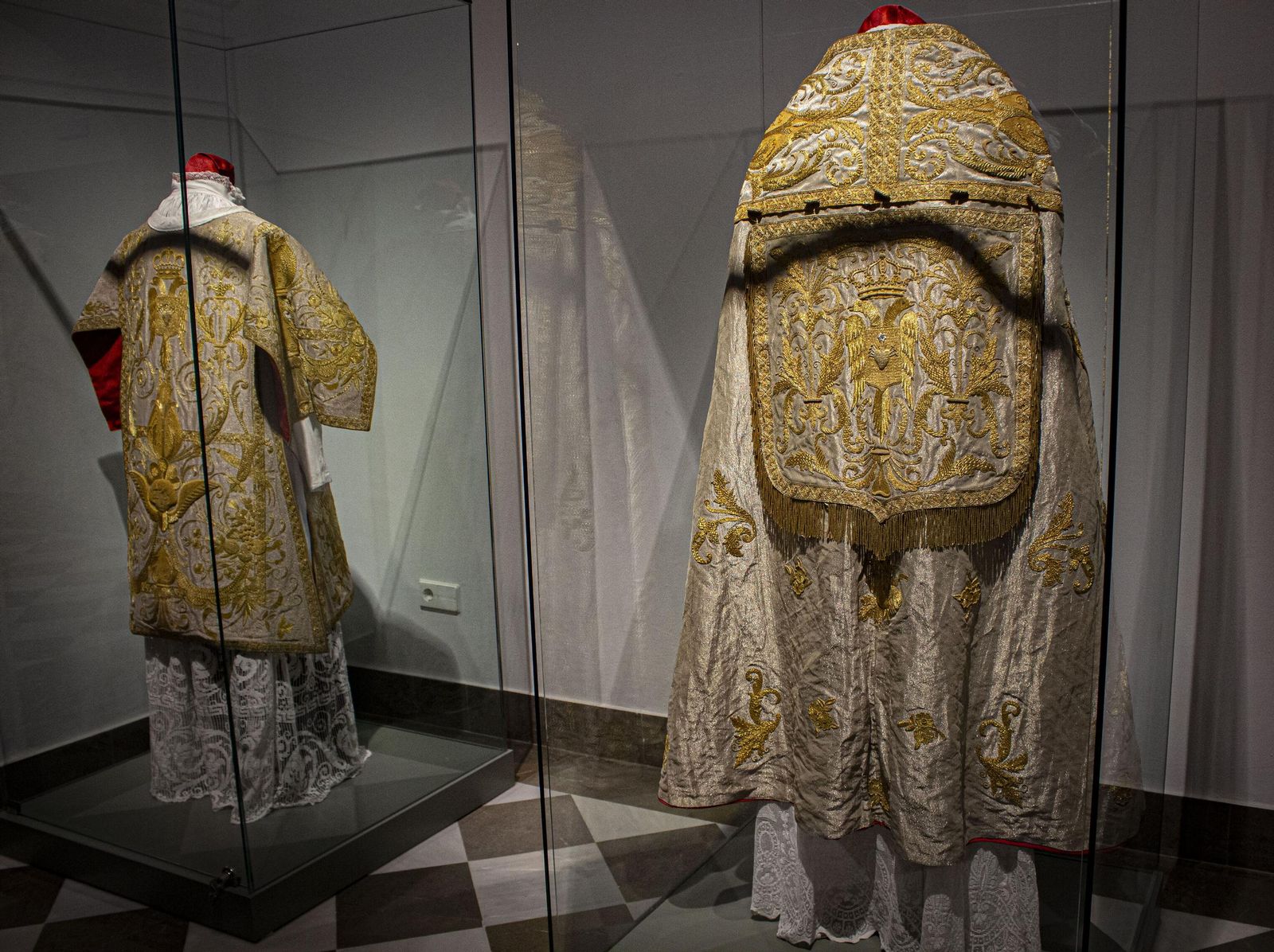 Las mejores imágenes del nuevo museo en la Basílica de la Virgen de las Angustias de Granada