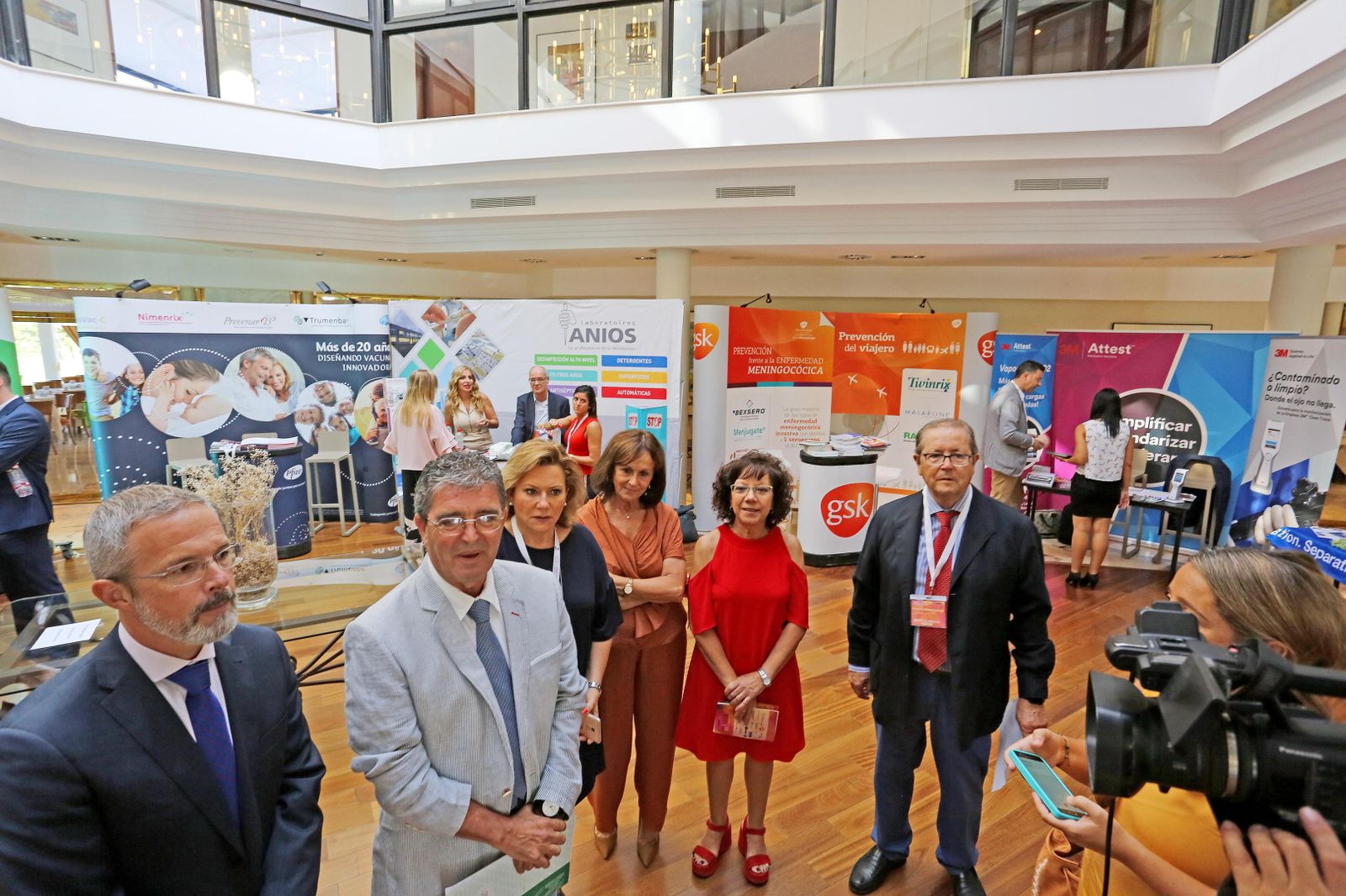 Organizadores y representantes institucionales, en el congreso.