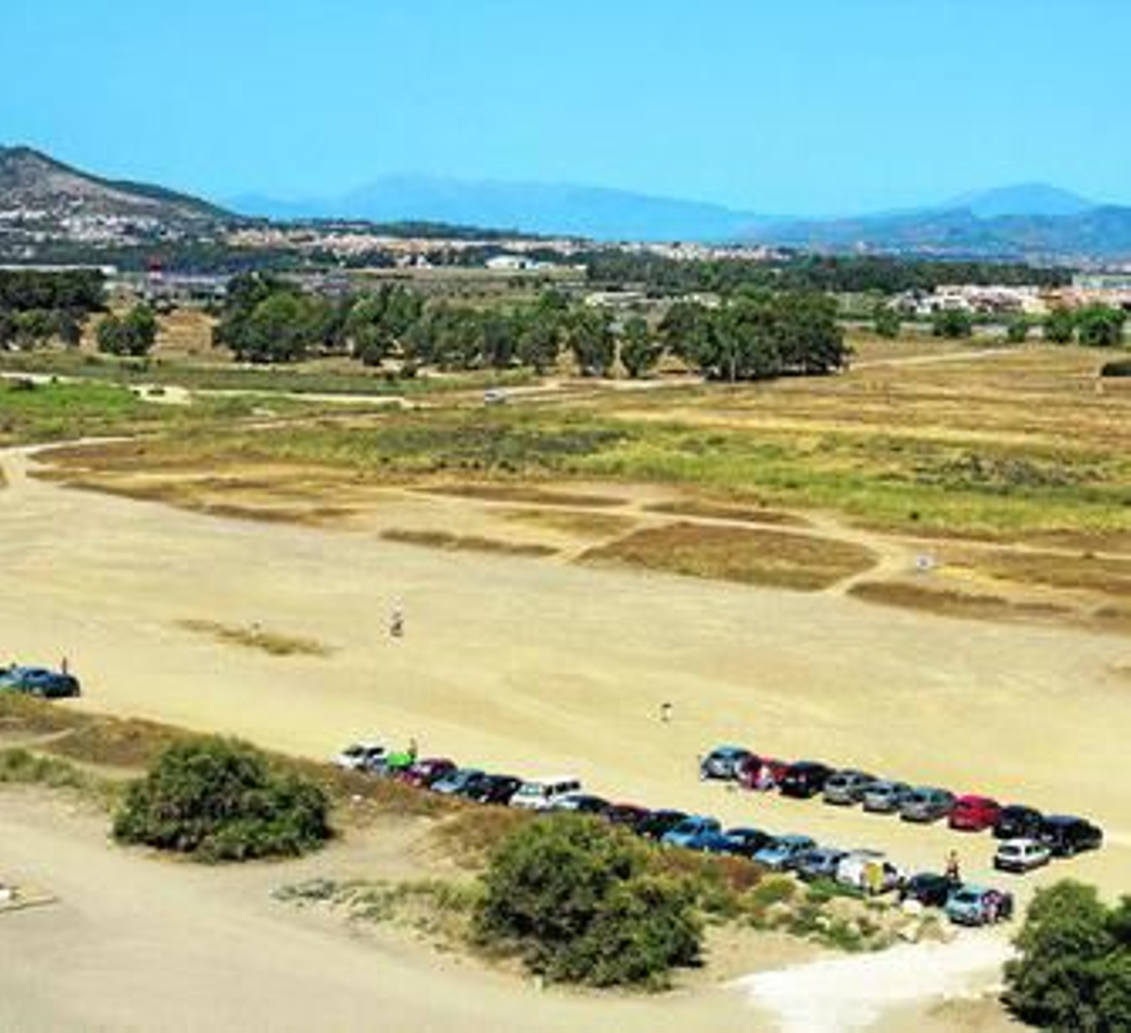 Vista de la parcela de Arraijanal, situada en la zona de Guadalmar. Vista de la parcela de Arraijanal, situada en la zona de Guadalmar.