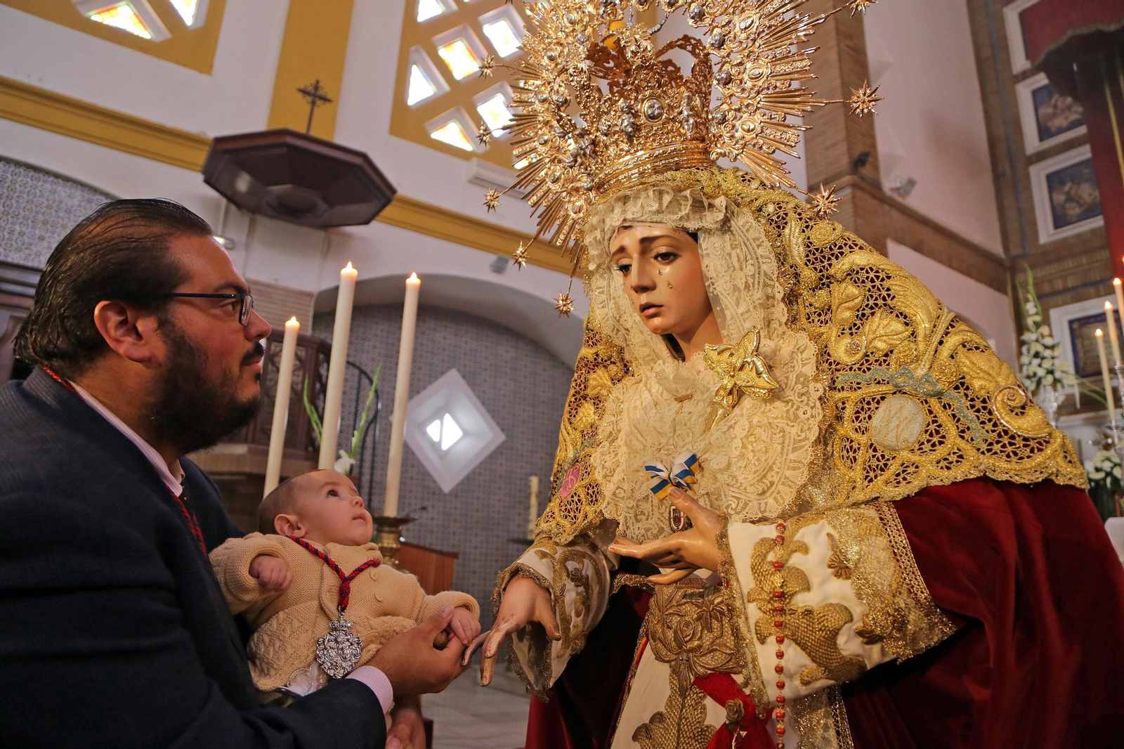 Presentación de un niño a María Santísima de la Candelaria.