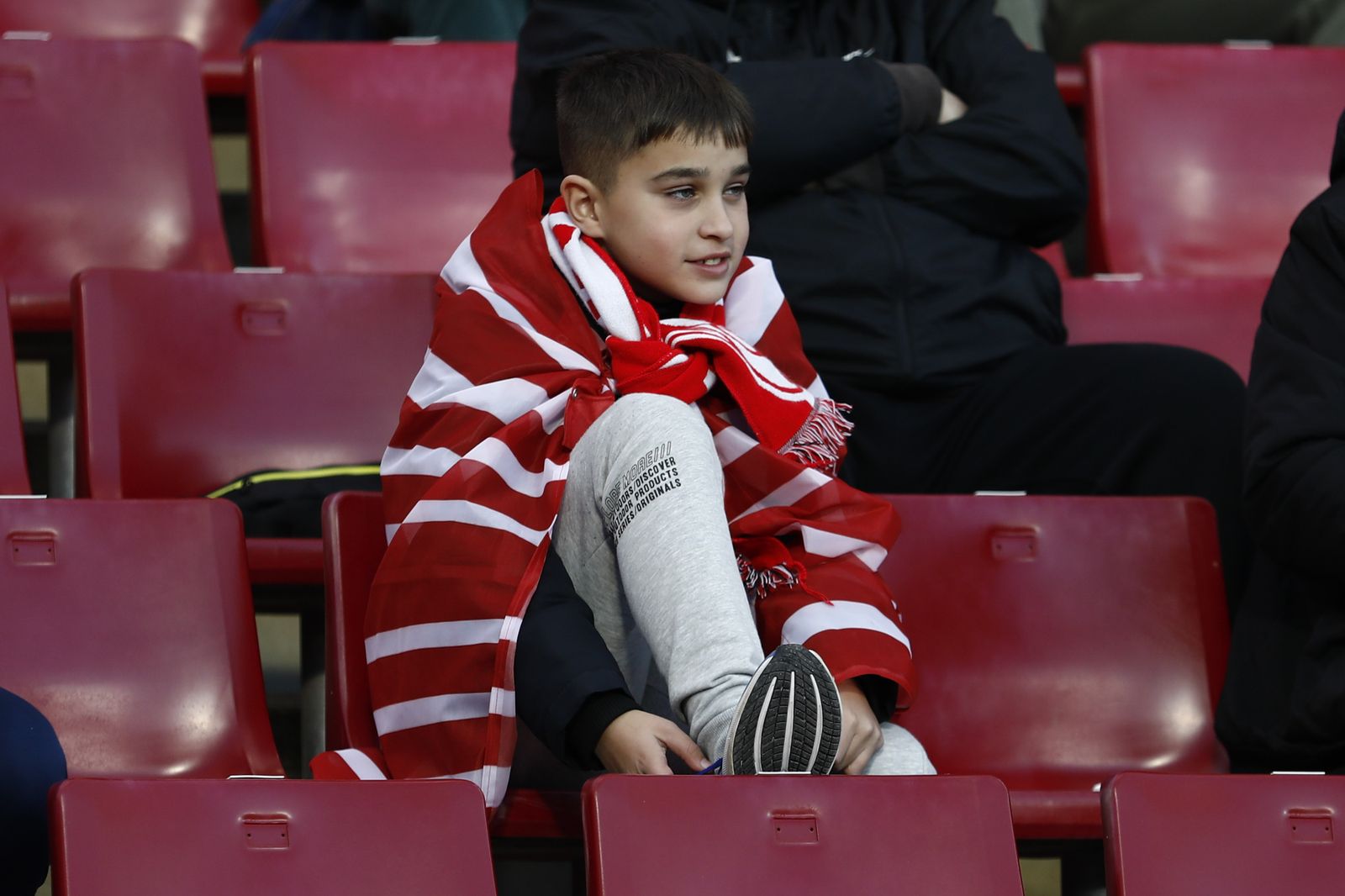 Encuéntrate en la grada del Granada - Ibiza