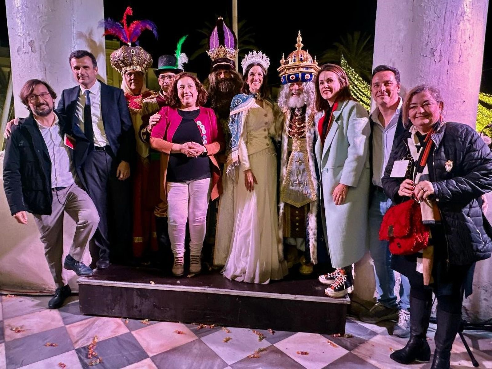 El Cortejo Real con Bruno García, Beatriz Gandullo, Manolo Moreno, Carmen de la Rosa, Isidoro Cárdeno y  Carmen  Izquierdo.