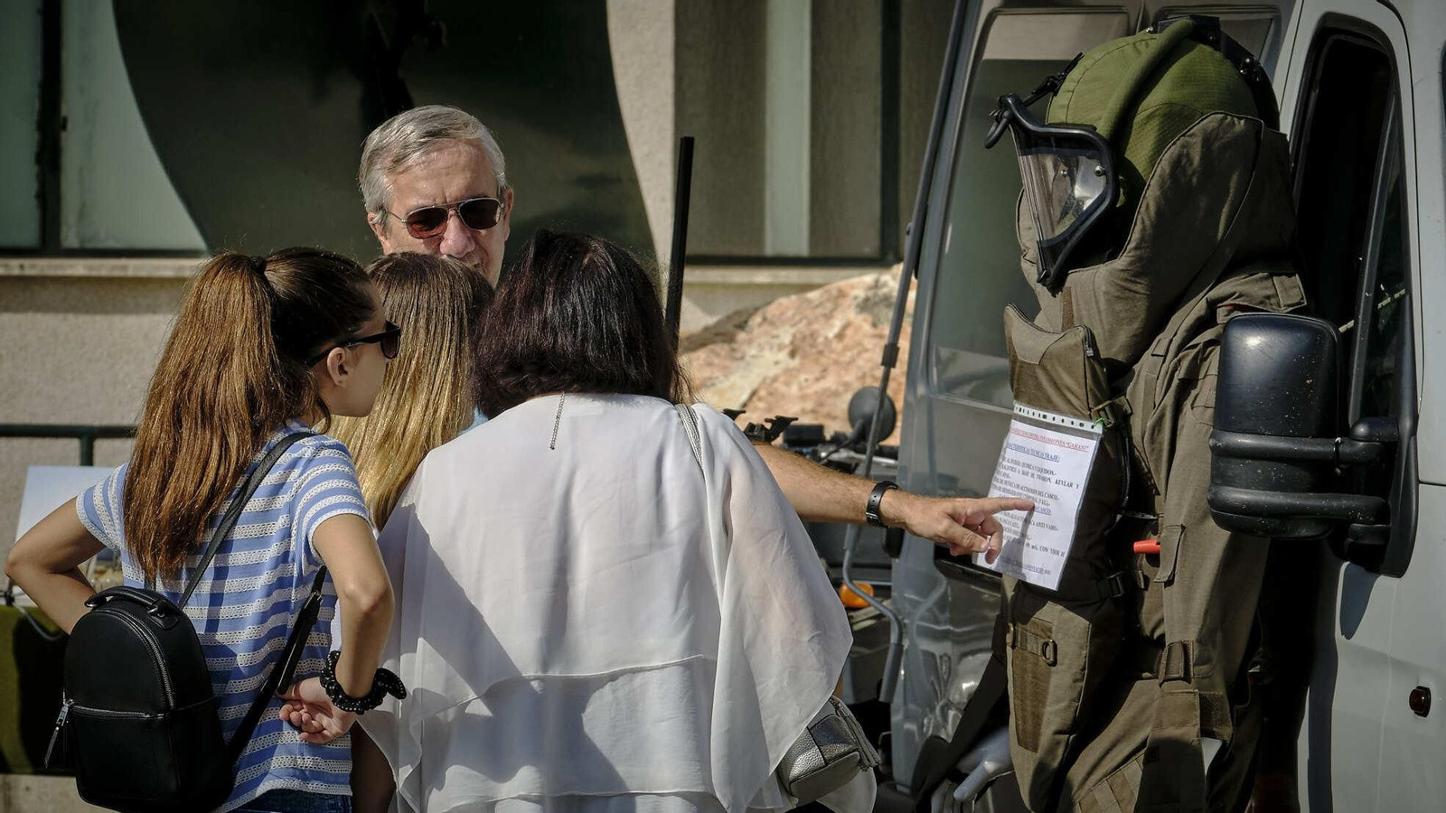 Instantánes durante la jornada de Puertas abiertas en el patio la Comandancia