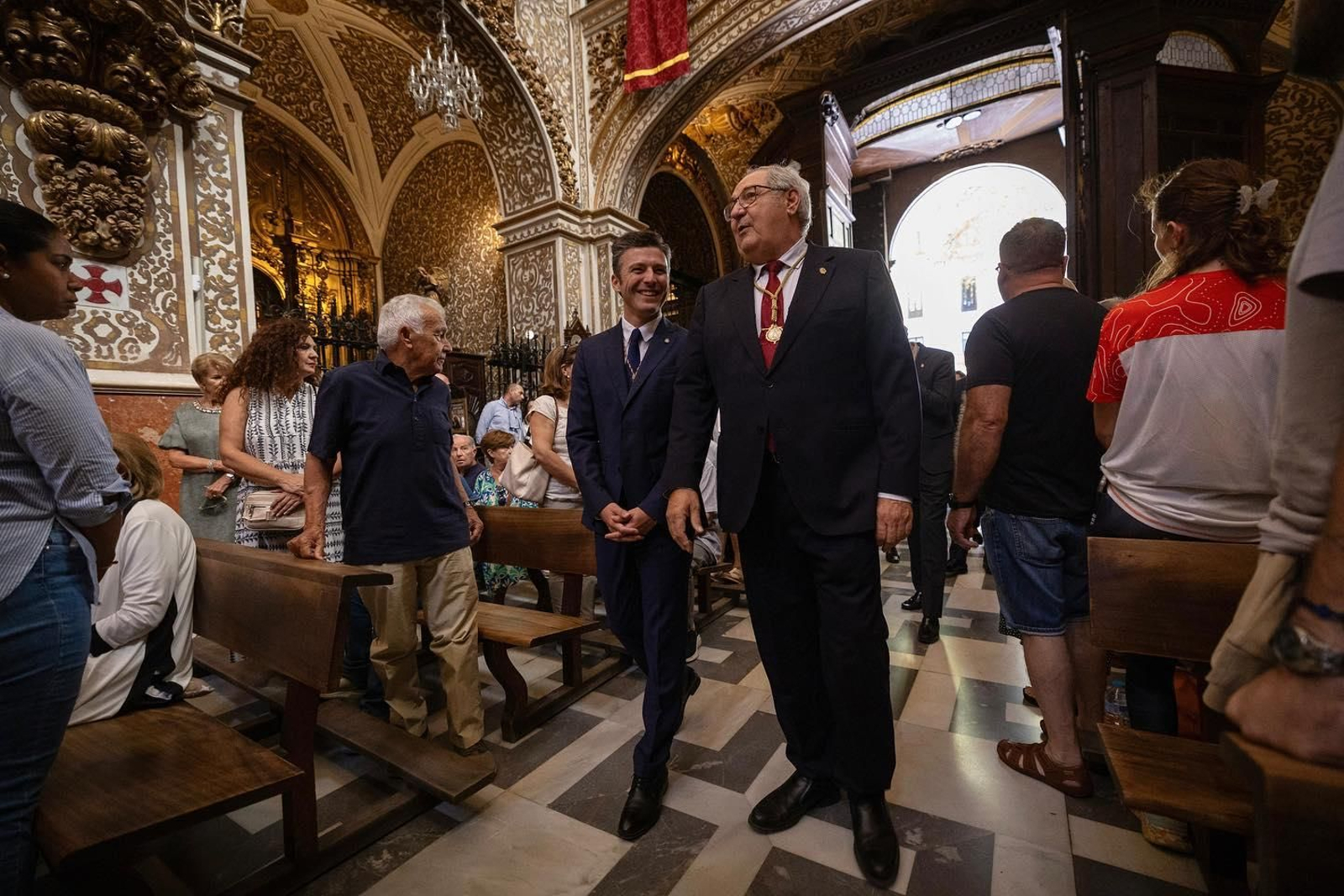 Visita del Excmo. Ayuntamiento de Granada a la Basílica Patronal, Septiembre 2025.jpg