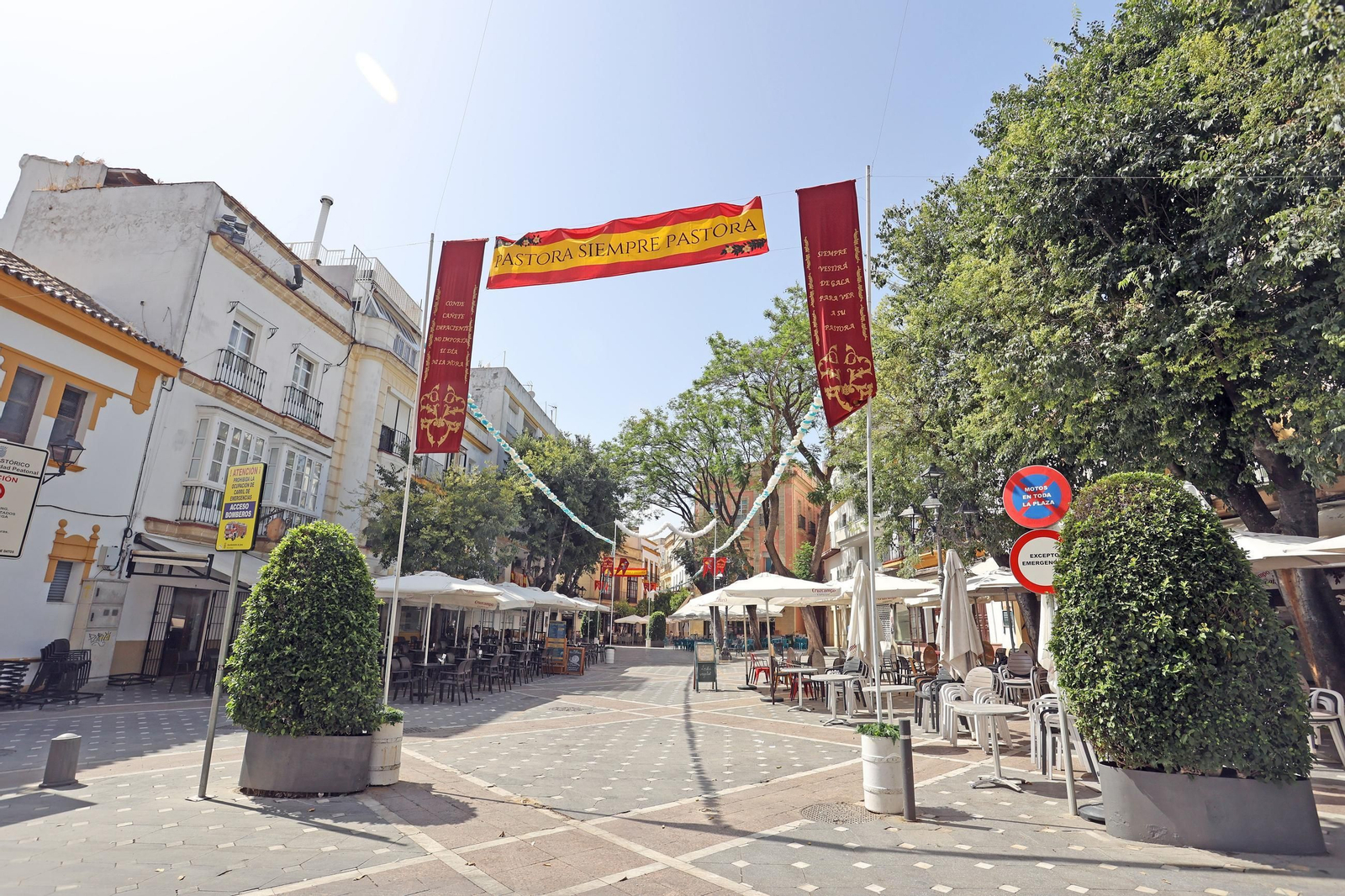 Una imagen de este pasado sábado de la Plaza Plateros.
