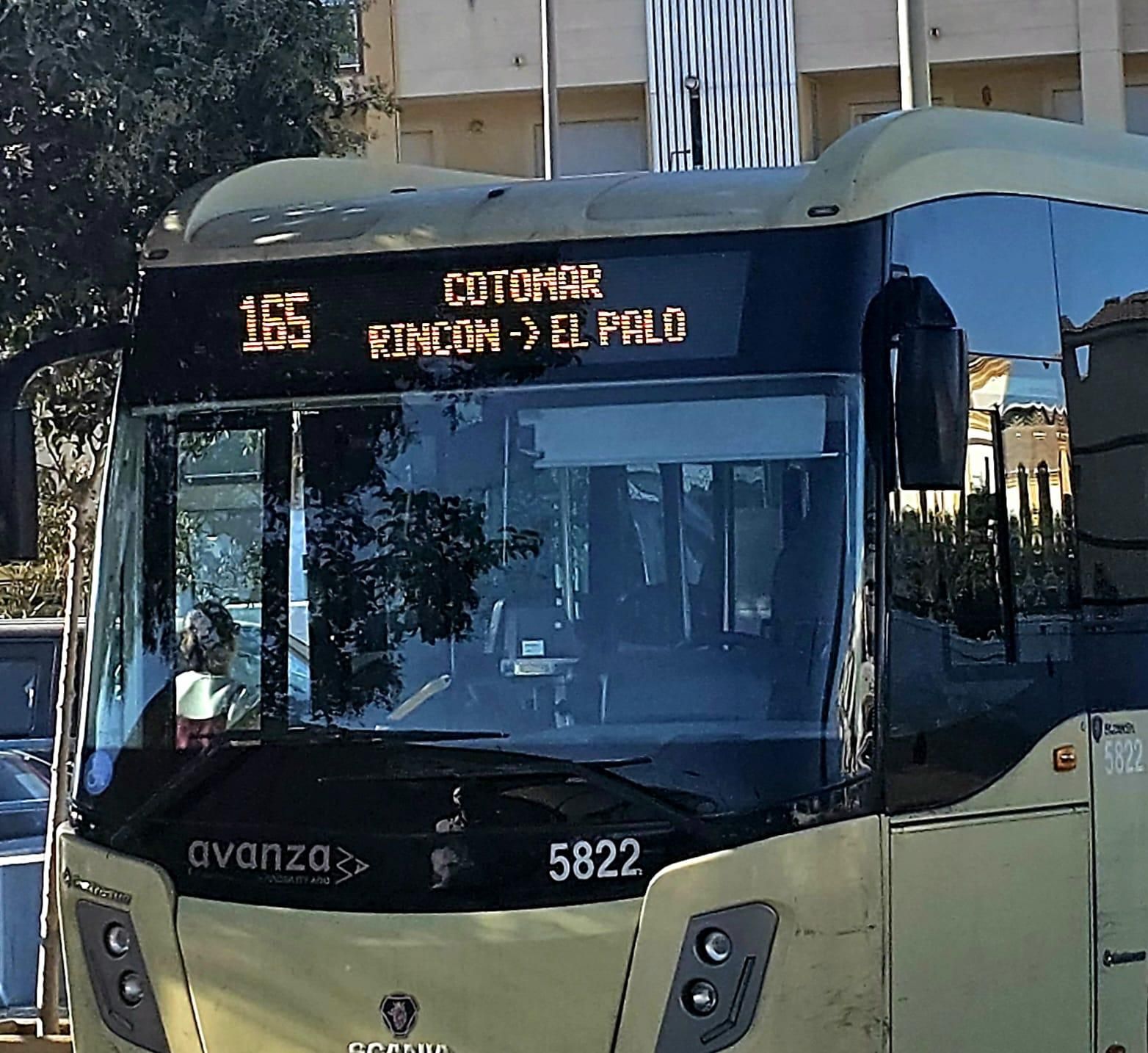 Rincón de la Victoria y El Palo estarán unidos por un 'autobús exprés' para los trabajadores por la mañana