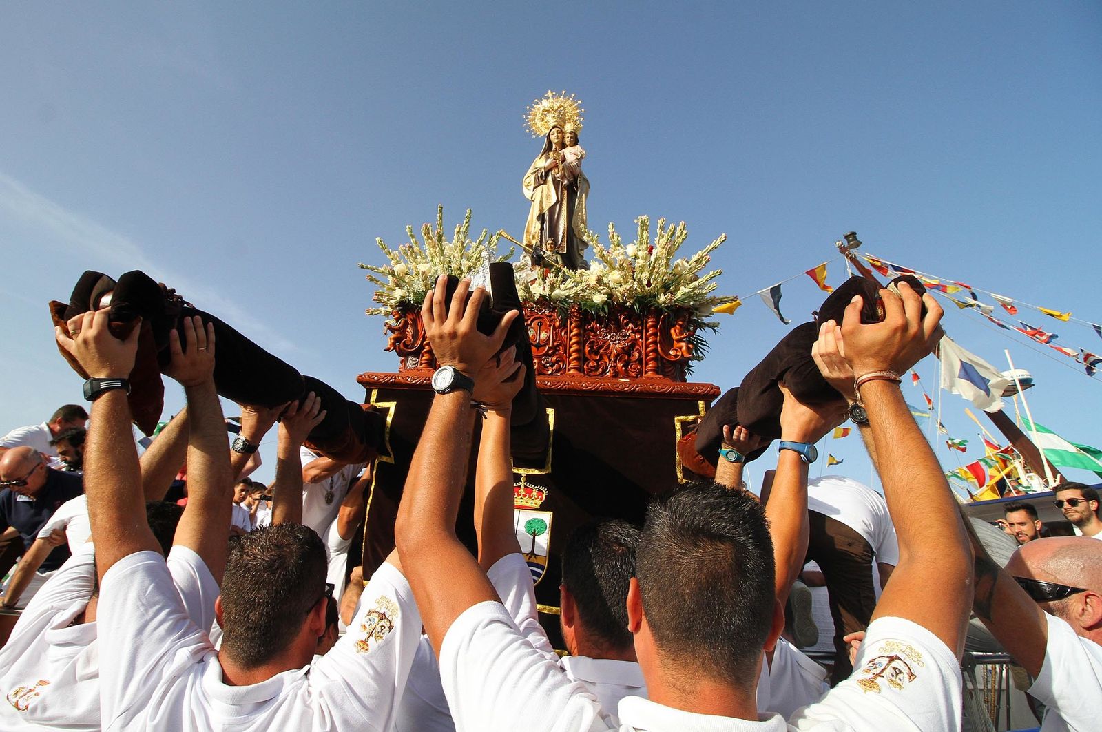 Imágenes de la procesión de la Virgen del Carmen en Punta Umbría