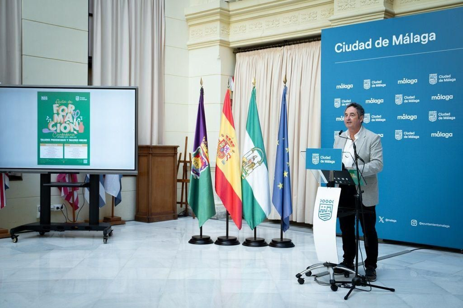 El concejal delegado del Área de Derechos Sociales, Francisco Cantos, en la presentación de la formación.