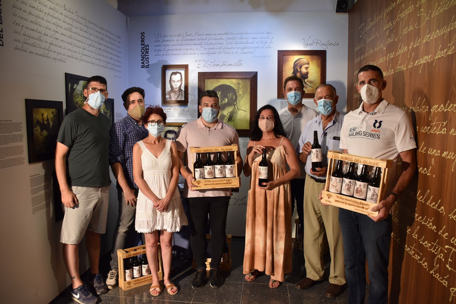 Presentación de la colección AOVE "Los niños del olivar" .