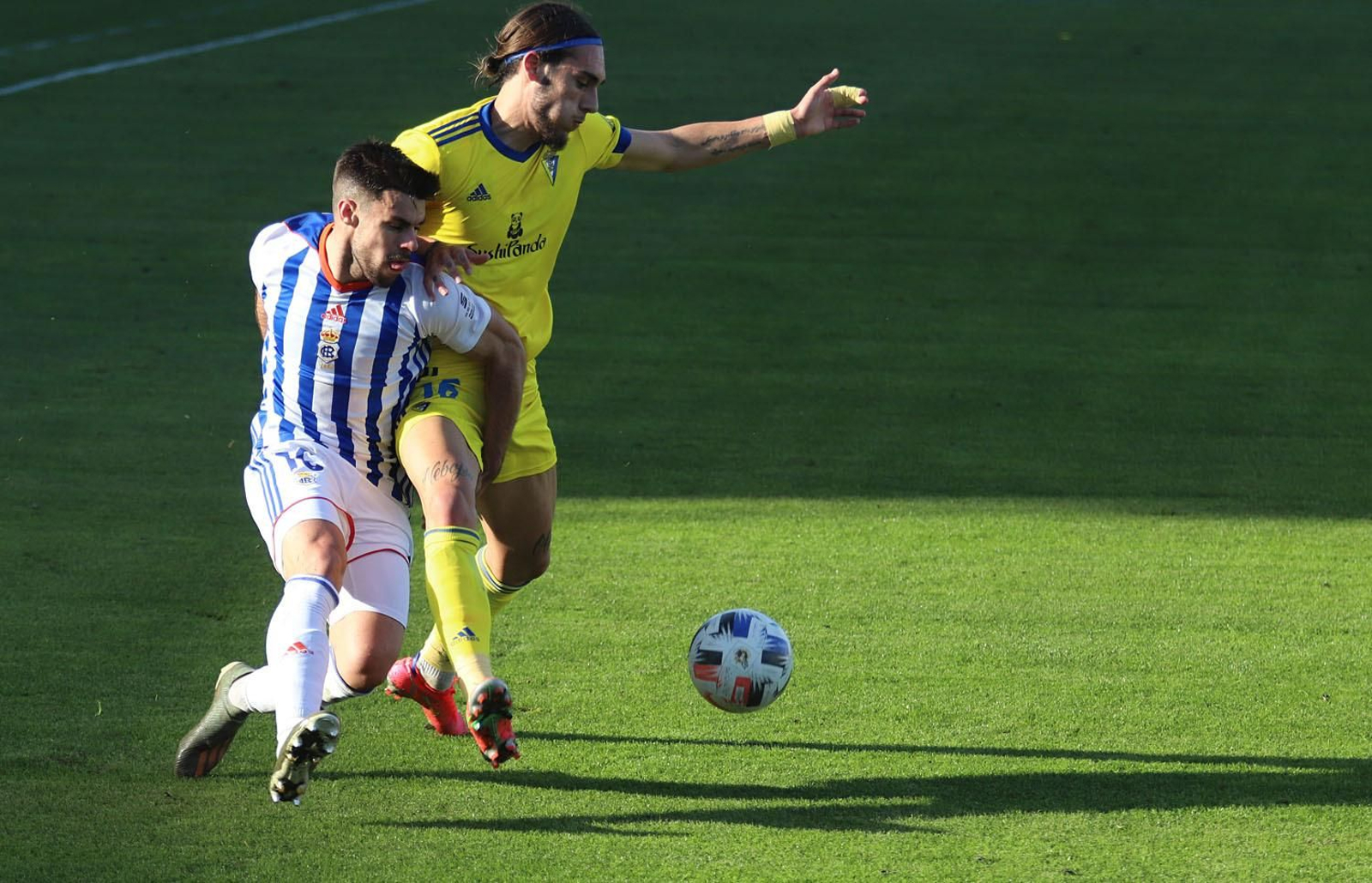 Imágenes del encuentro entre el Recreativo de Huelva y Cadiz B