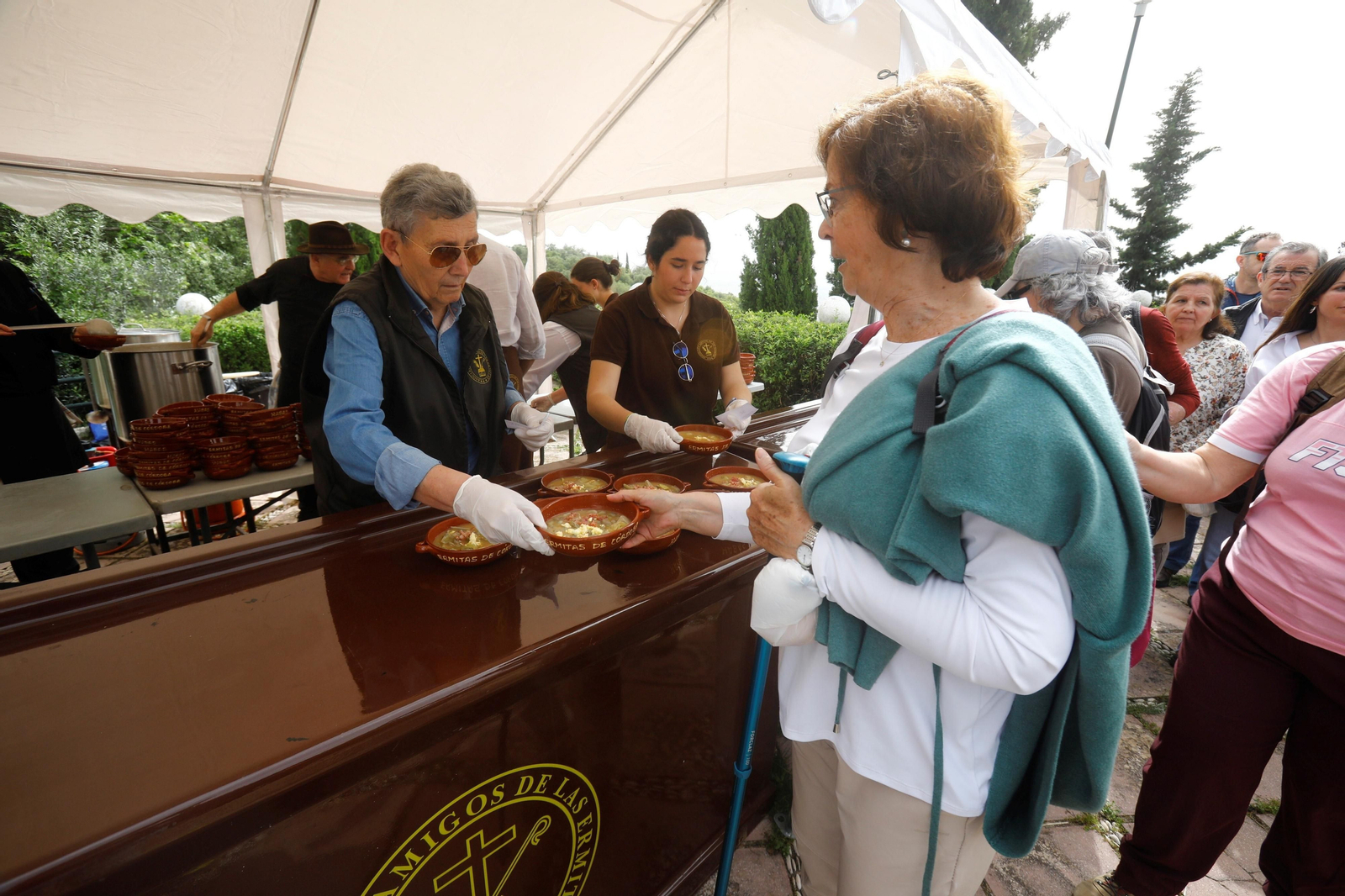 Las mejores imágenes de las tradicionales Habas en las Ermitas de Córdoba
