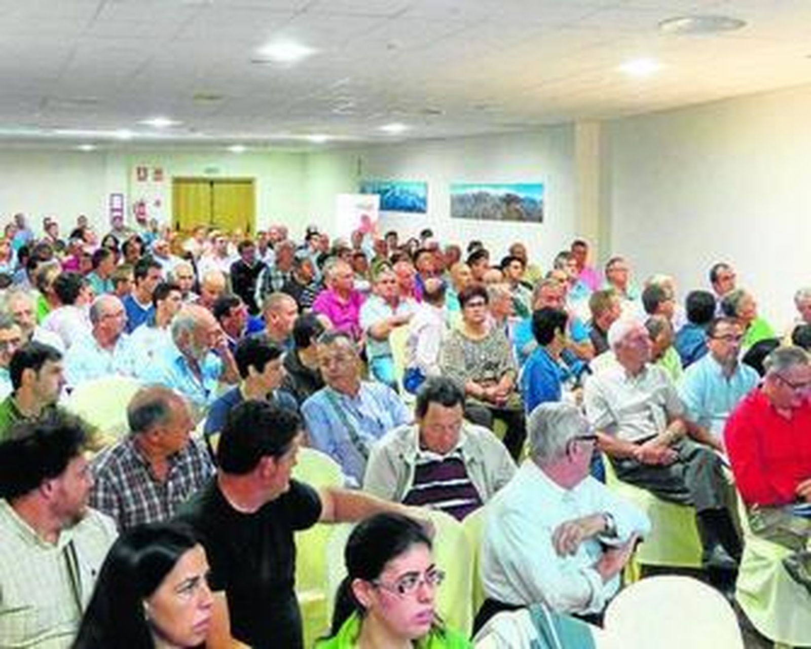 Lanjarón, de nuevo, epicentro del análisis de la apicultura