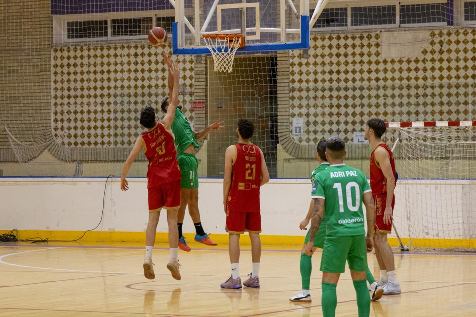 Jornada un juguete solidario, Real Jaén y Jaén CB