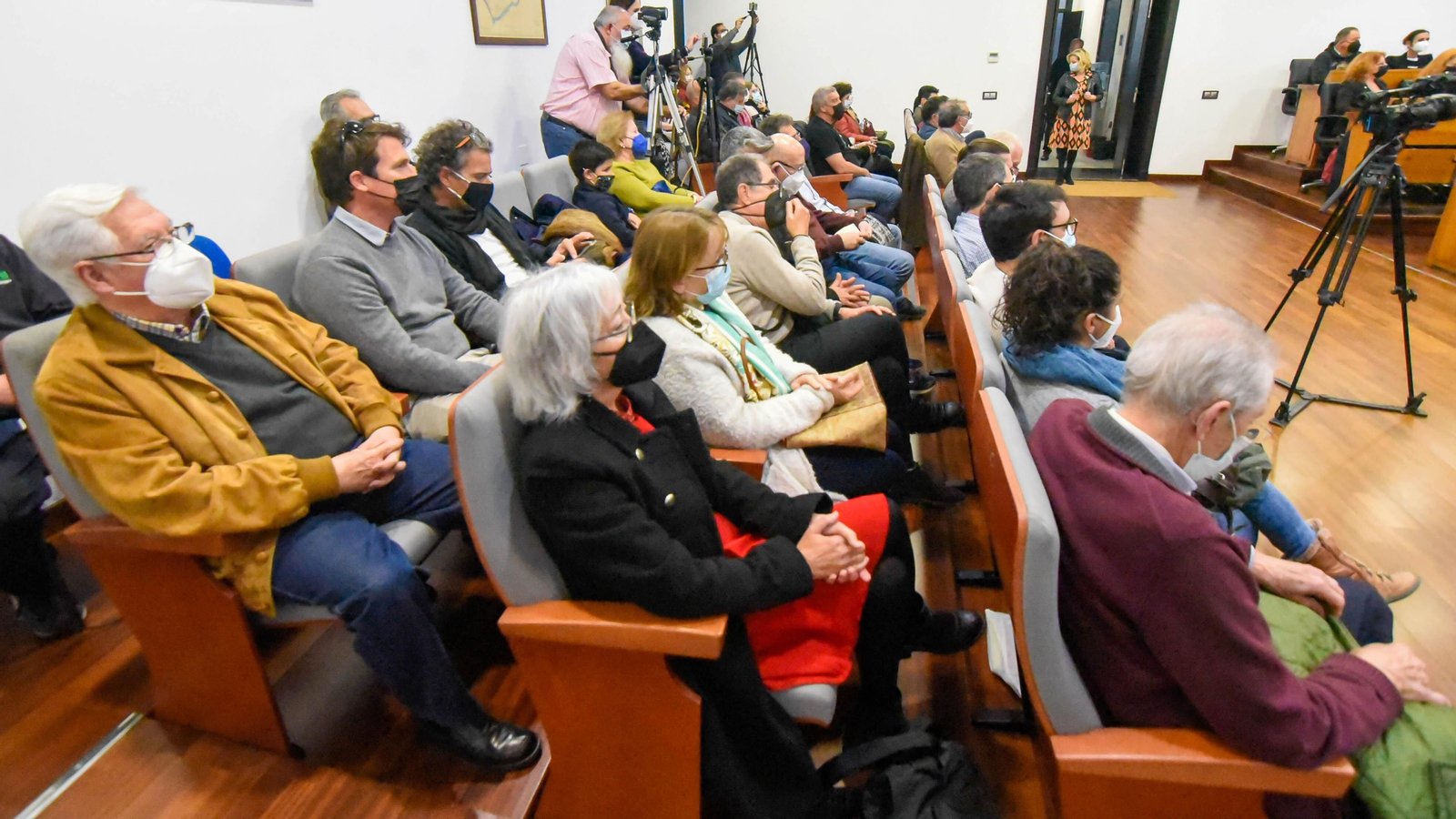 Fotos de la presentación de la  revista Almoraima