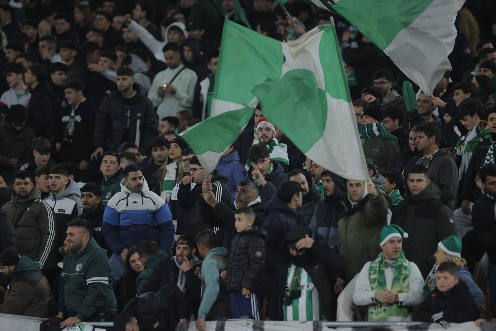 Búscate en las fotos del Betis - Getafe