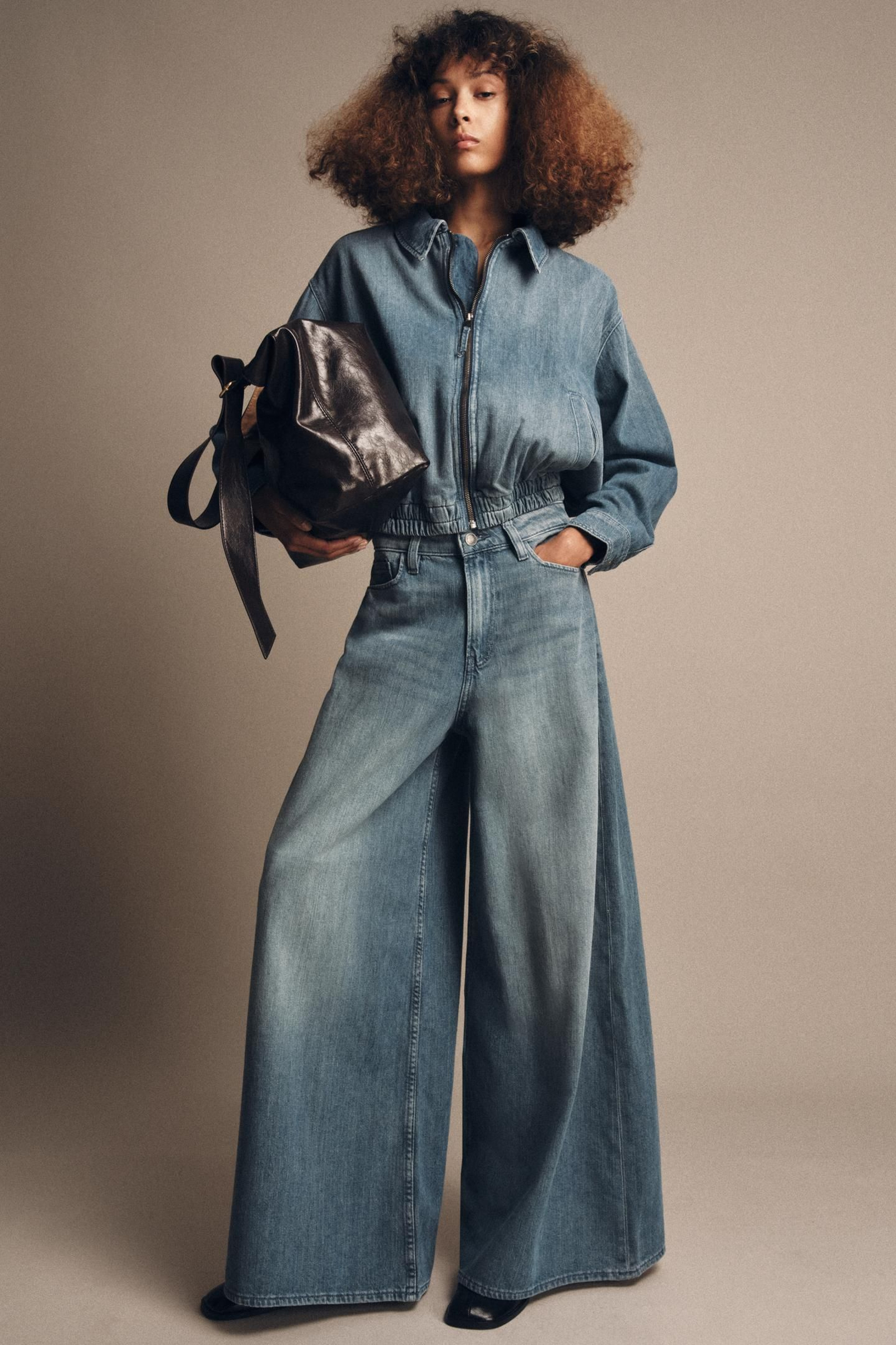 Vaqueros anchos de Zara.