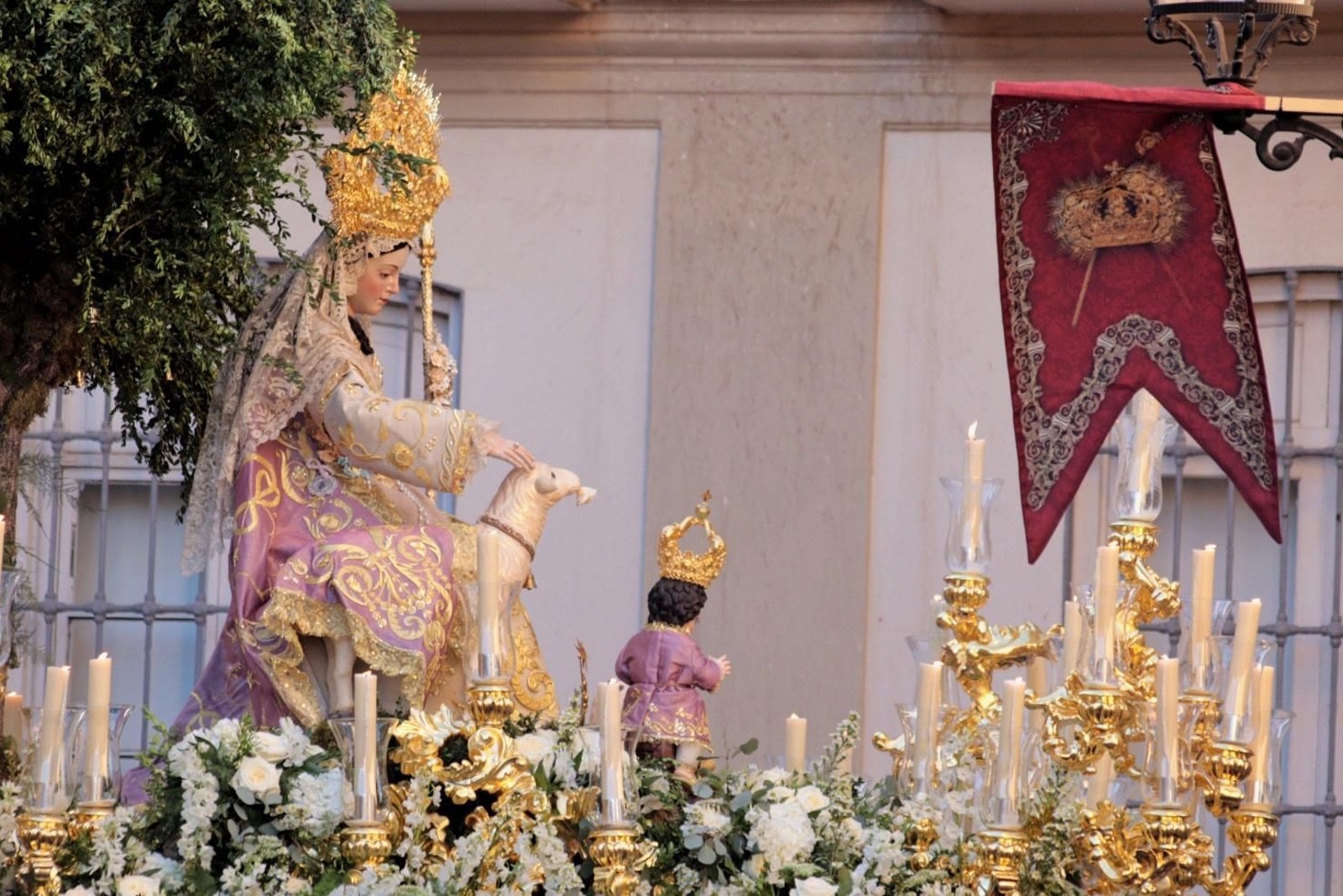 La procesión de la Divina Pastora en Málaga, en fotos