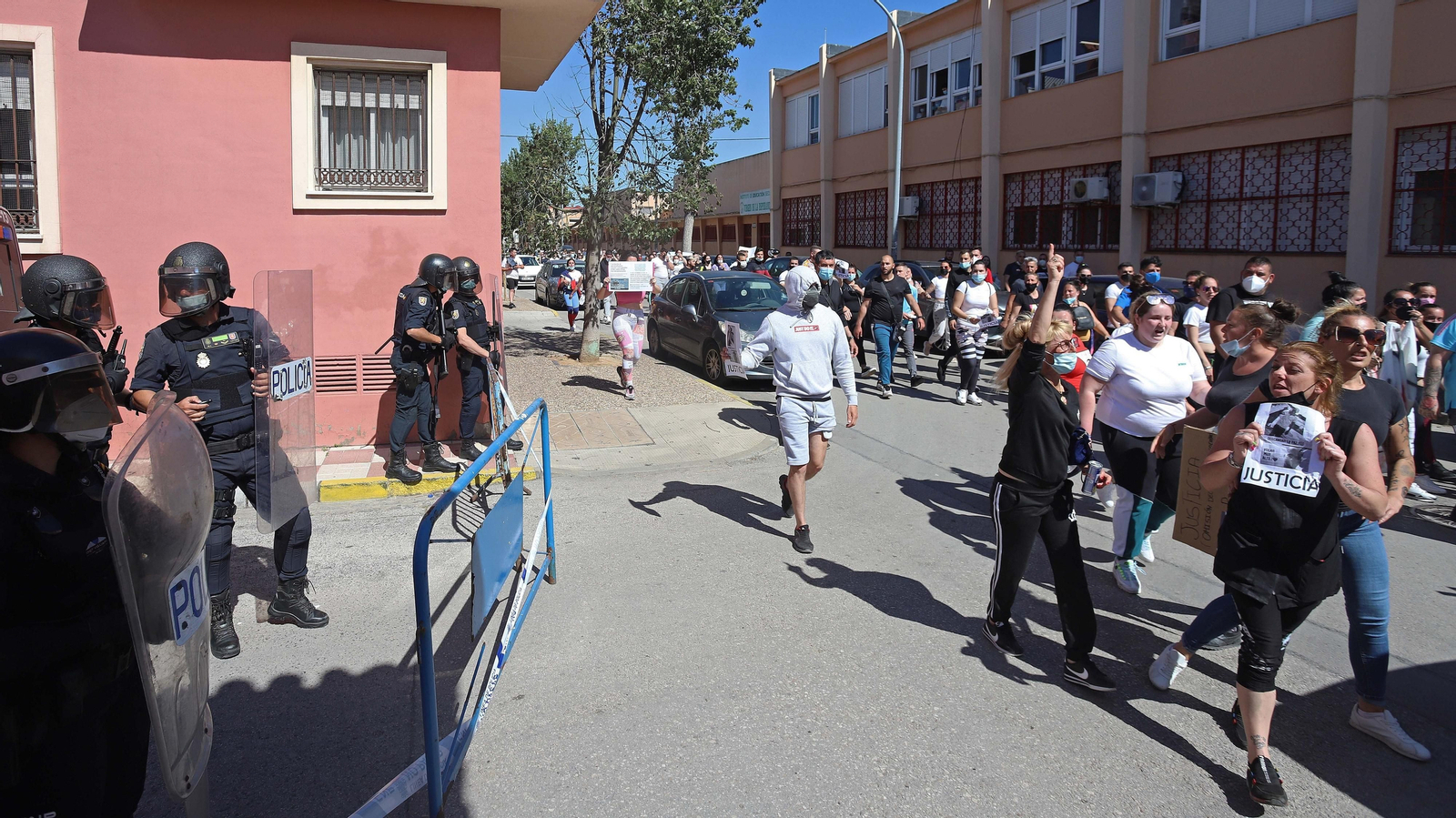 Fotos de la manifestación de La Atunara en La Línea