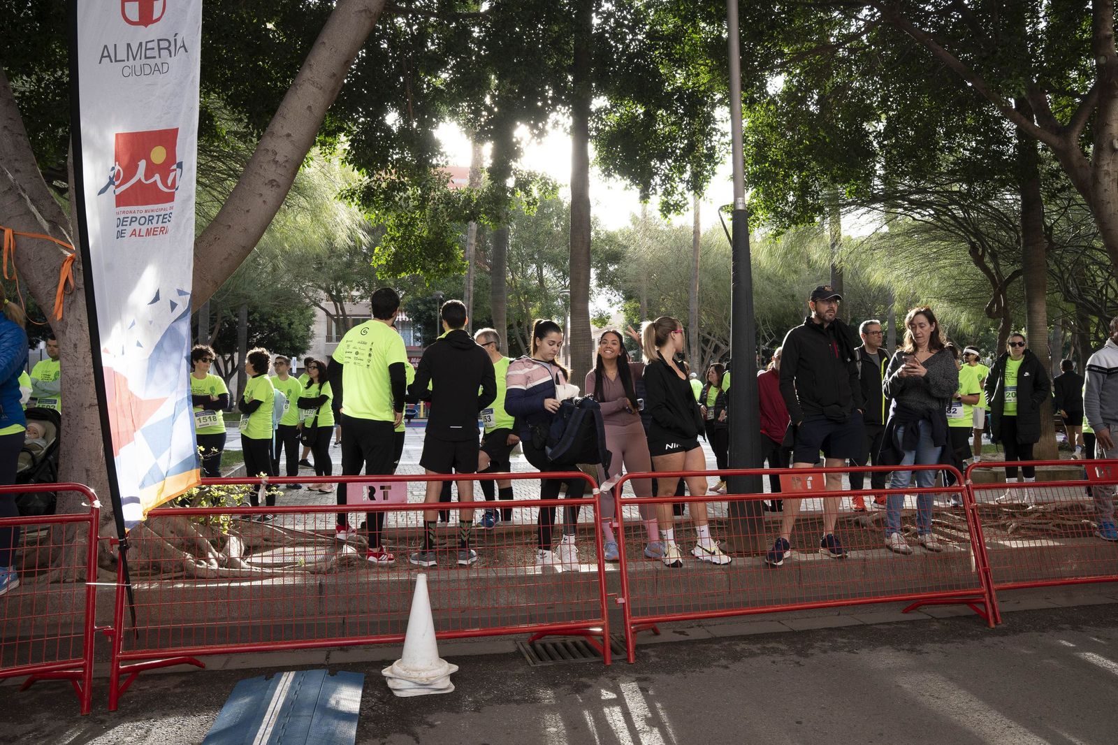 Almería corre unida contra el cáncer en una jornada solidaria