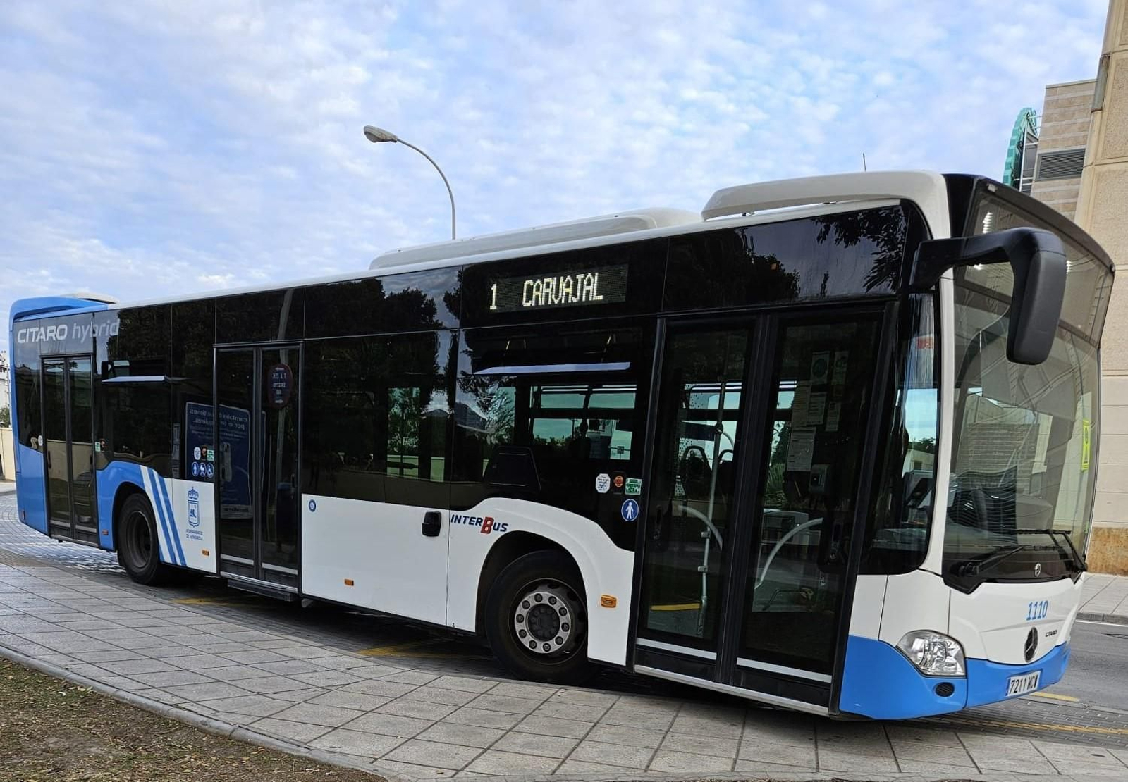Un autobús del servicio de transporte urbano de Fuengirola.