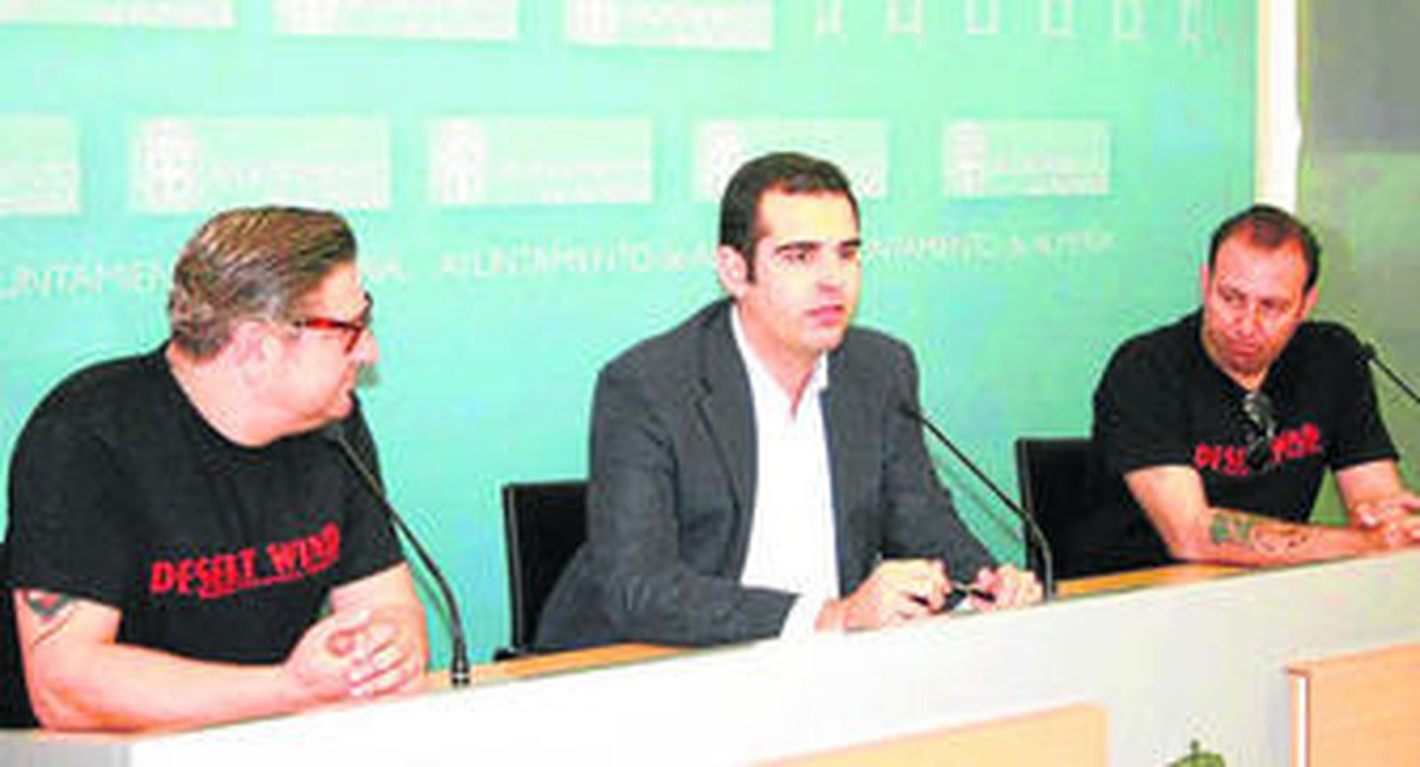 Ramón Fernández-Pacheco, concejal de Cultura con Diego Cruz y Marcos Sendarrubias.