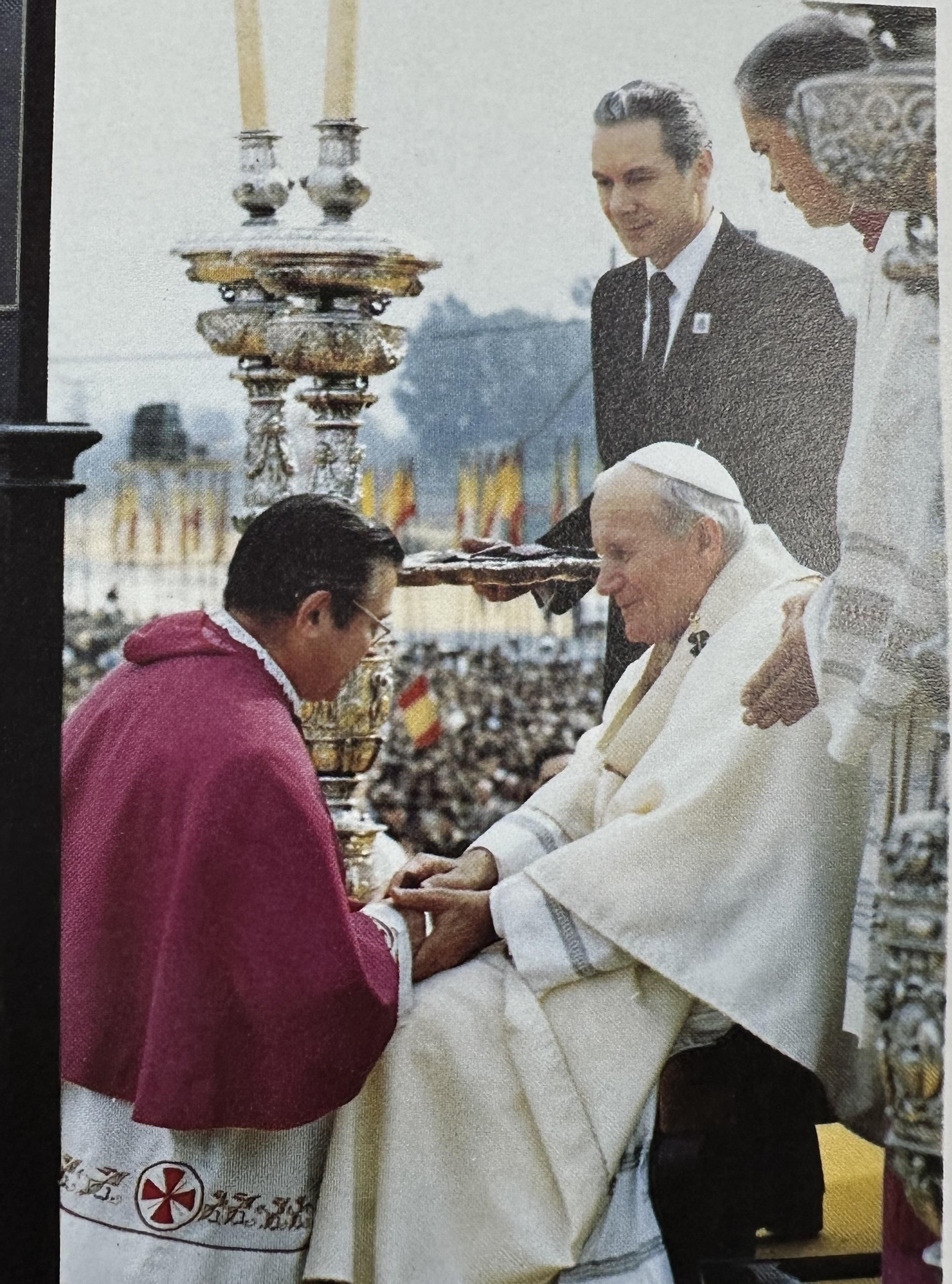 Las imágenes de la primera visita del Papa a Sevilla