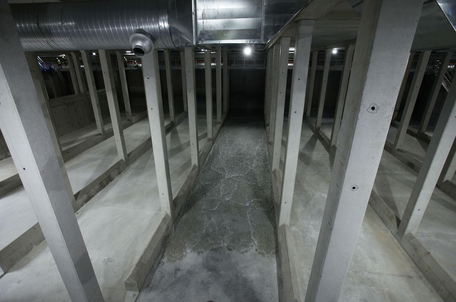 Las imágenes de la visita a las obras del tanque de tormentas de Kansas City