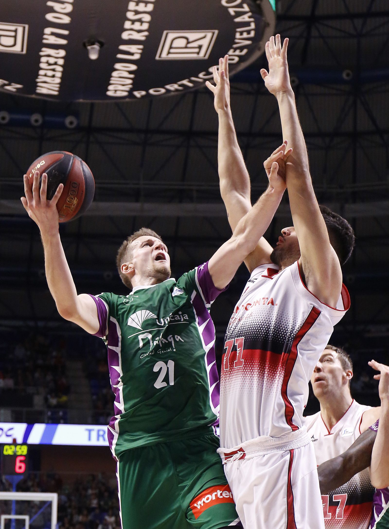 Las imágenes del Unicaja-Tecnyconta Zaragoza