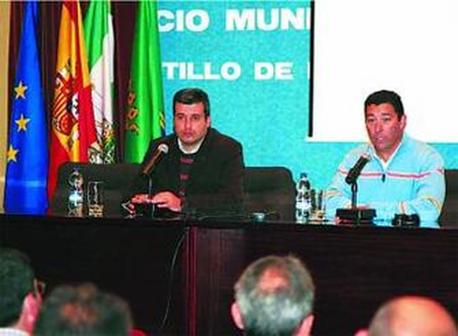 Manuel Láynez, con uno de los ponentes de las Jornadas.