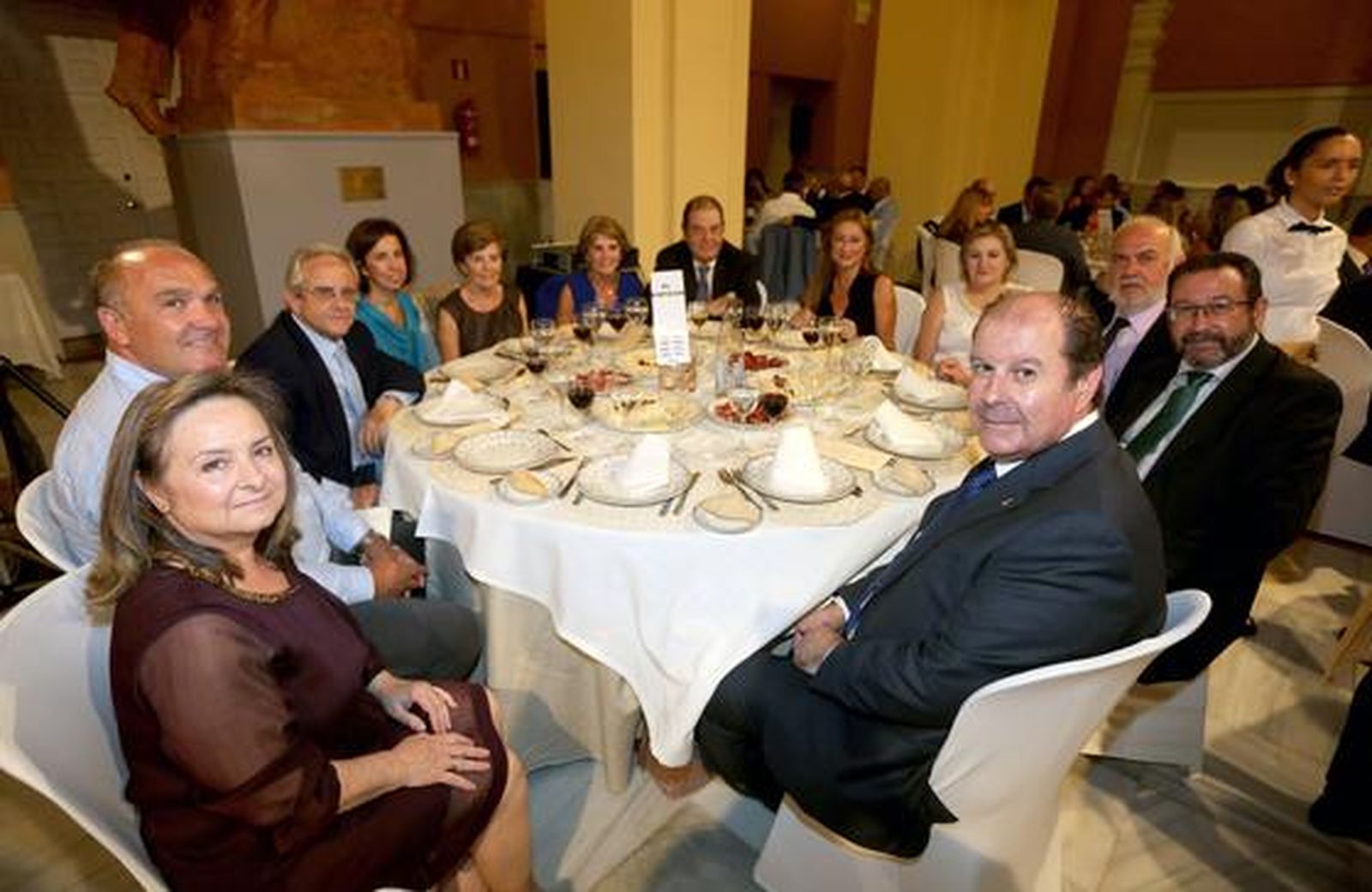 Ana Bustamante, Ricardo García García, Eduardo Rodríguez Melgarejo, Maite Gómez de las Roces, Mercedes Gómez-Abascal Bernabéu, Mª del Carmen Gómez-Abascal Bernabéu, José Mª Macras, Mª José Vaquero, Ernestina Ferrer, Manuel Infante, Alberto España y Ángel Santiago.

Foto: Alberto Dominguez / Josue Correa / Canterla