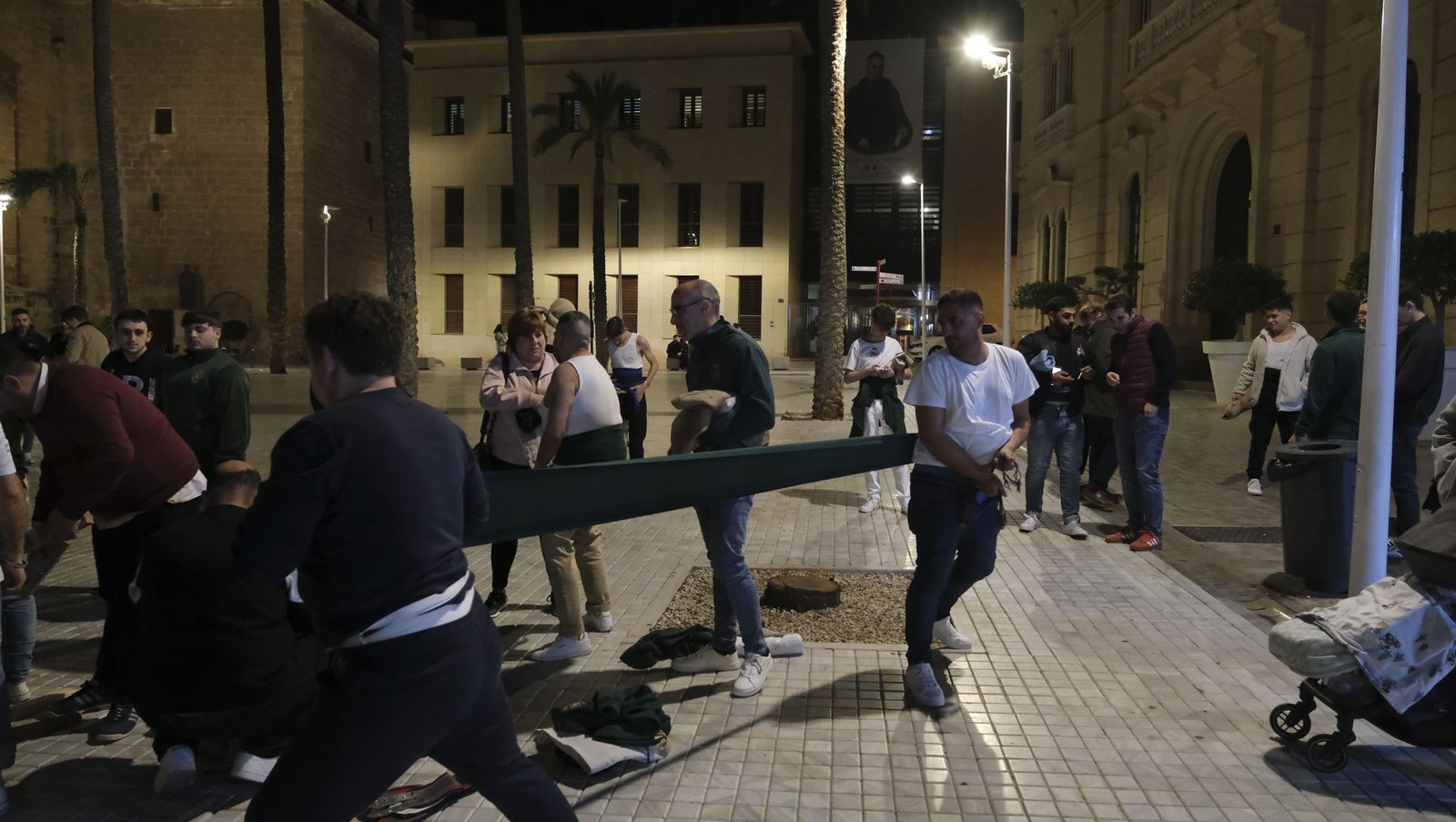 Las fotos del ensayo de Estudiantes para la Semana Santa de Almería 2026