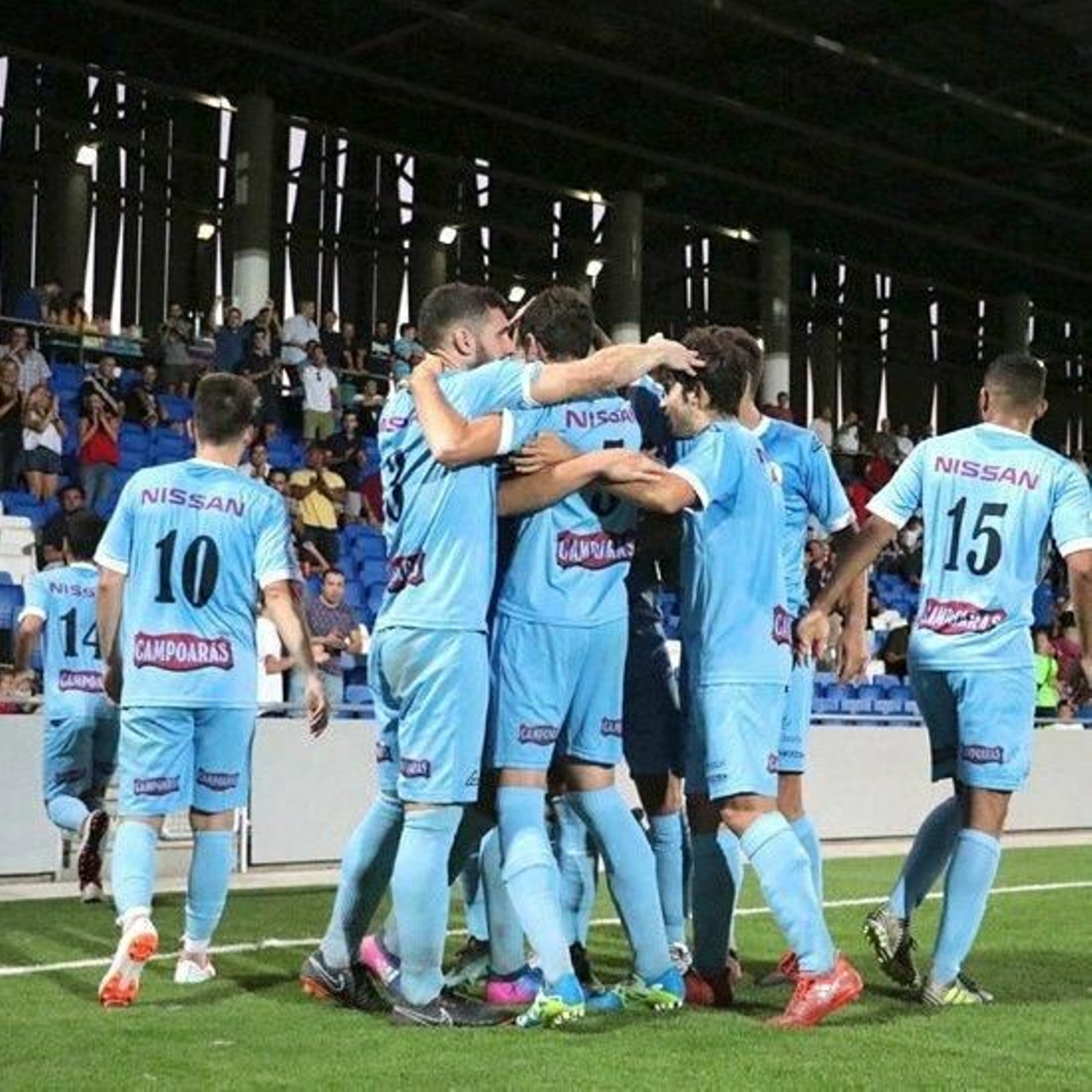Los jugadores del Ciudad de Lucena celebran un gol esta temporada.