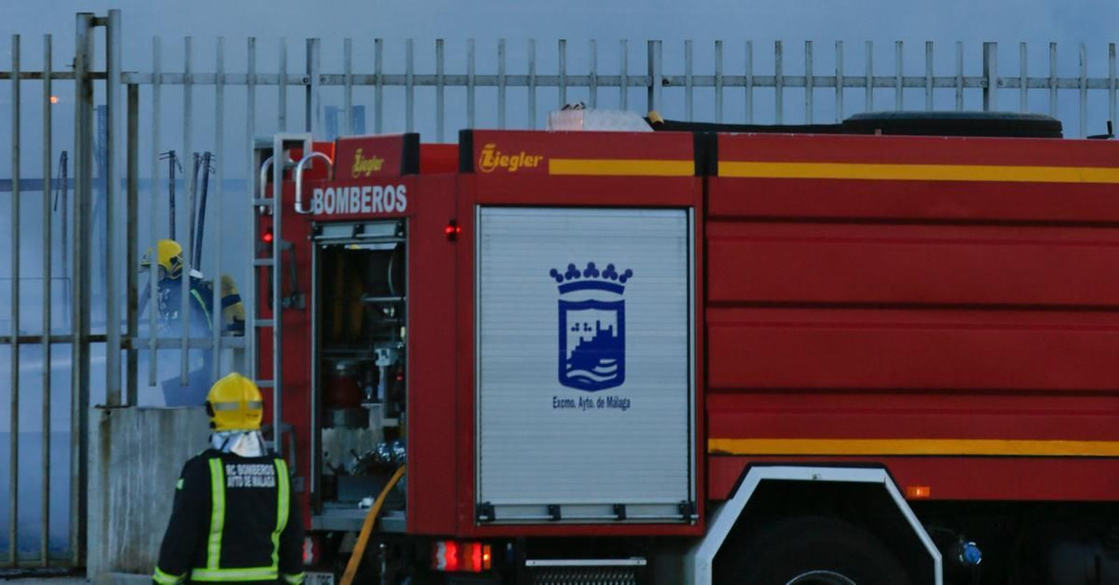 Uno de los vehículos del equipo de bomberos de Málaga.