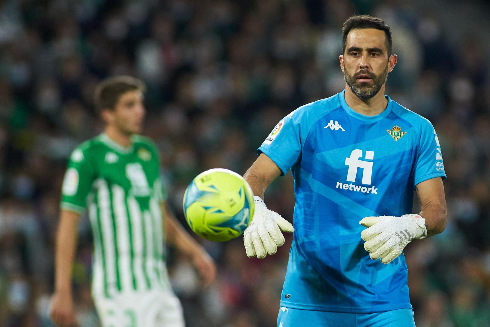 Claudio Bravo. Claudio Bravo.