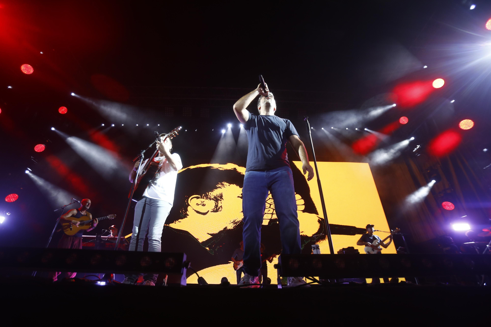 El concierto de Estopa en Córdoba, en imágenes