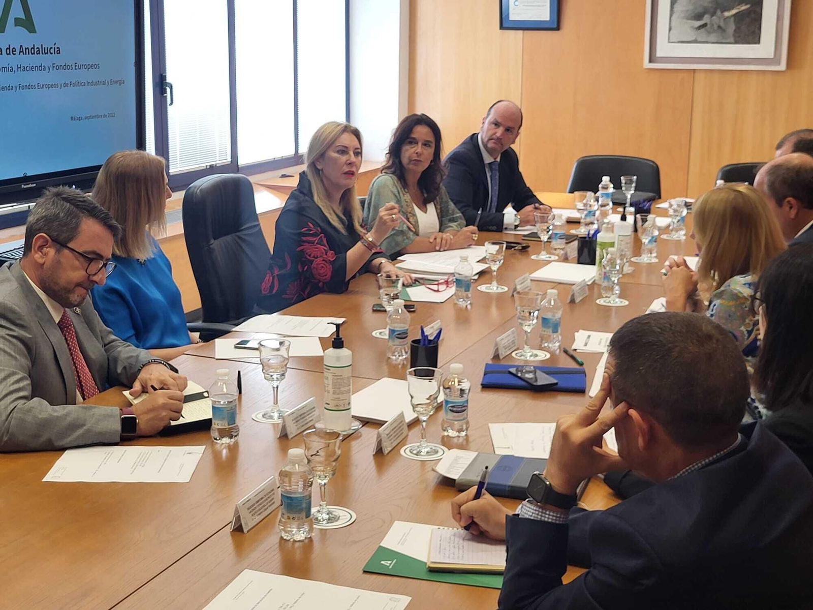 Reunión de Carolima España con los delegado para exponerles el impacto por la supresión del impuesto sobre el patrimonio.