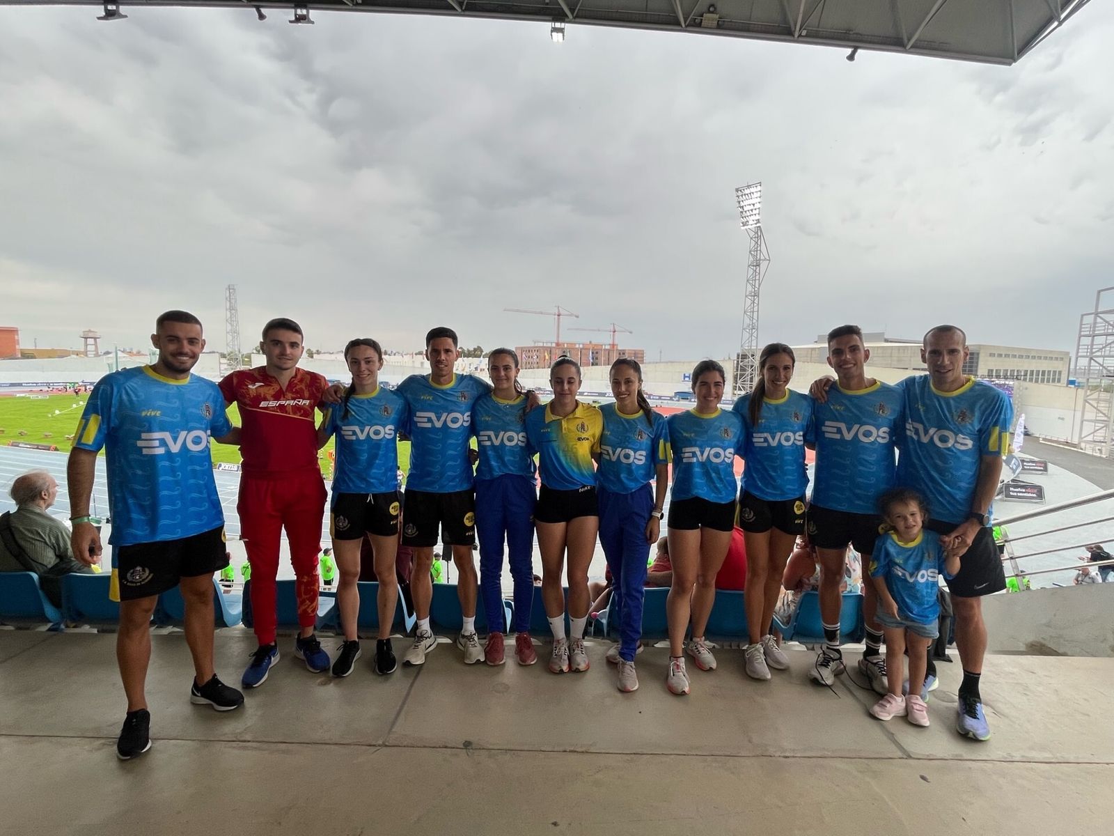 Atletas del Bahía en el Meeting Iberoamericano.