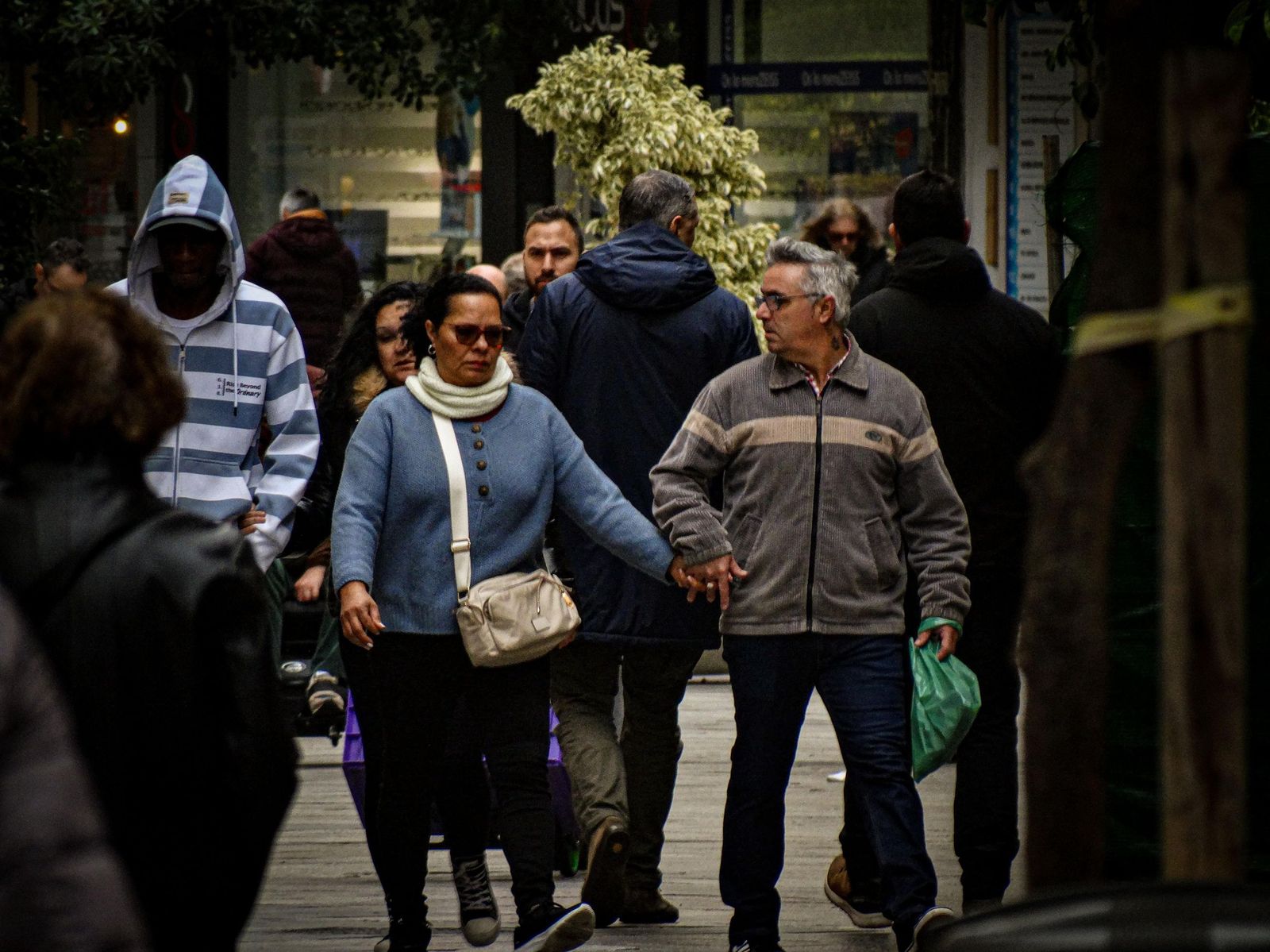 Fotos de ambiente durante la mañana en las calles del centro