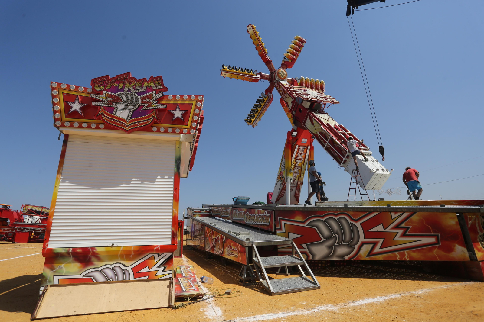 Montaje del recinto Colombino 2019 en imágenes