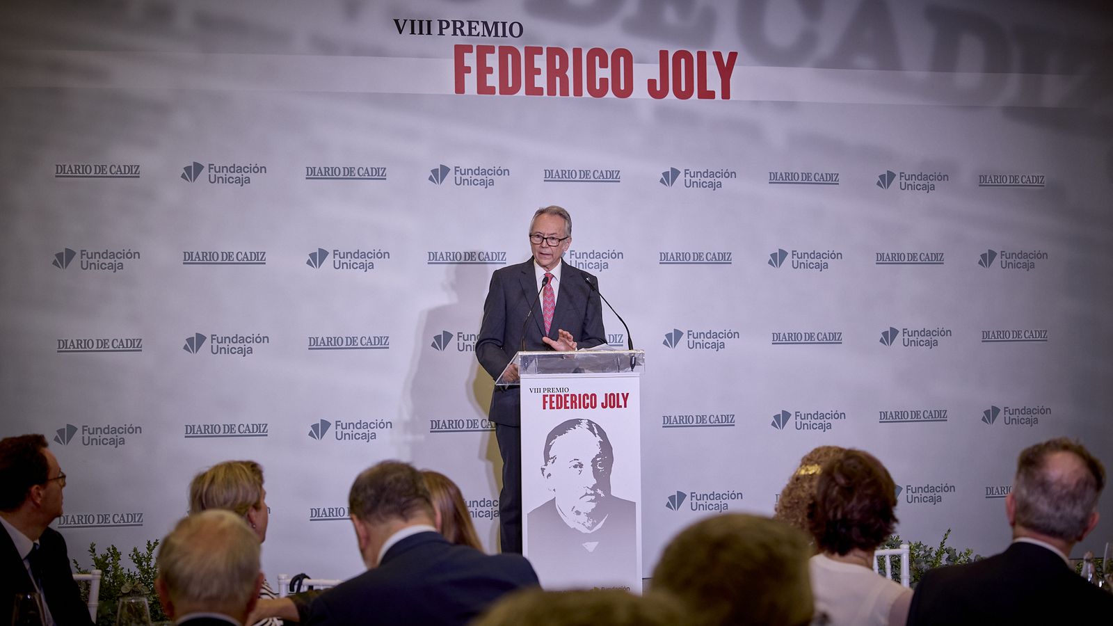 Las imágenes de la entrega del VIII Premio Federico Joly a Sara Baras en Cádiz